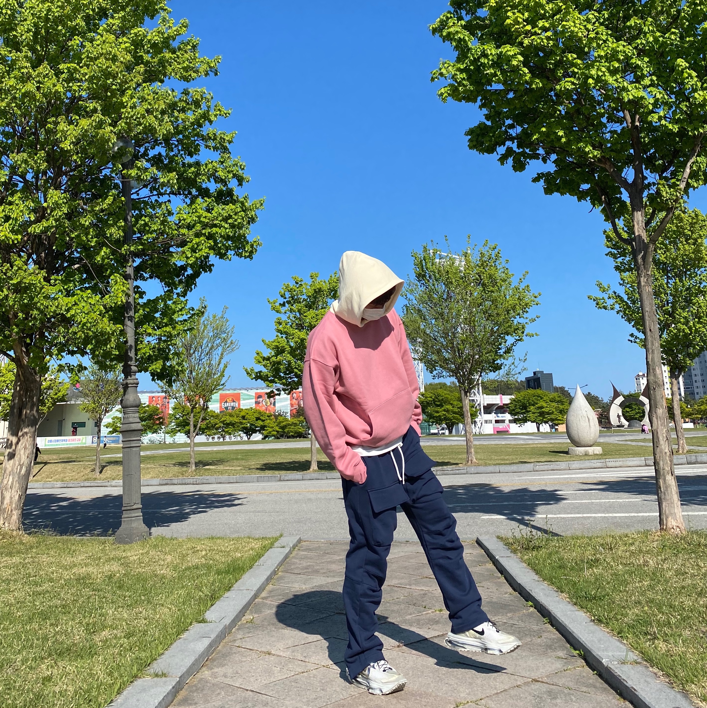 Nike x Matthew M Williams Zoom 004 Stone 착용 스타일 - 1