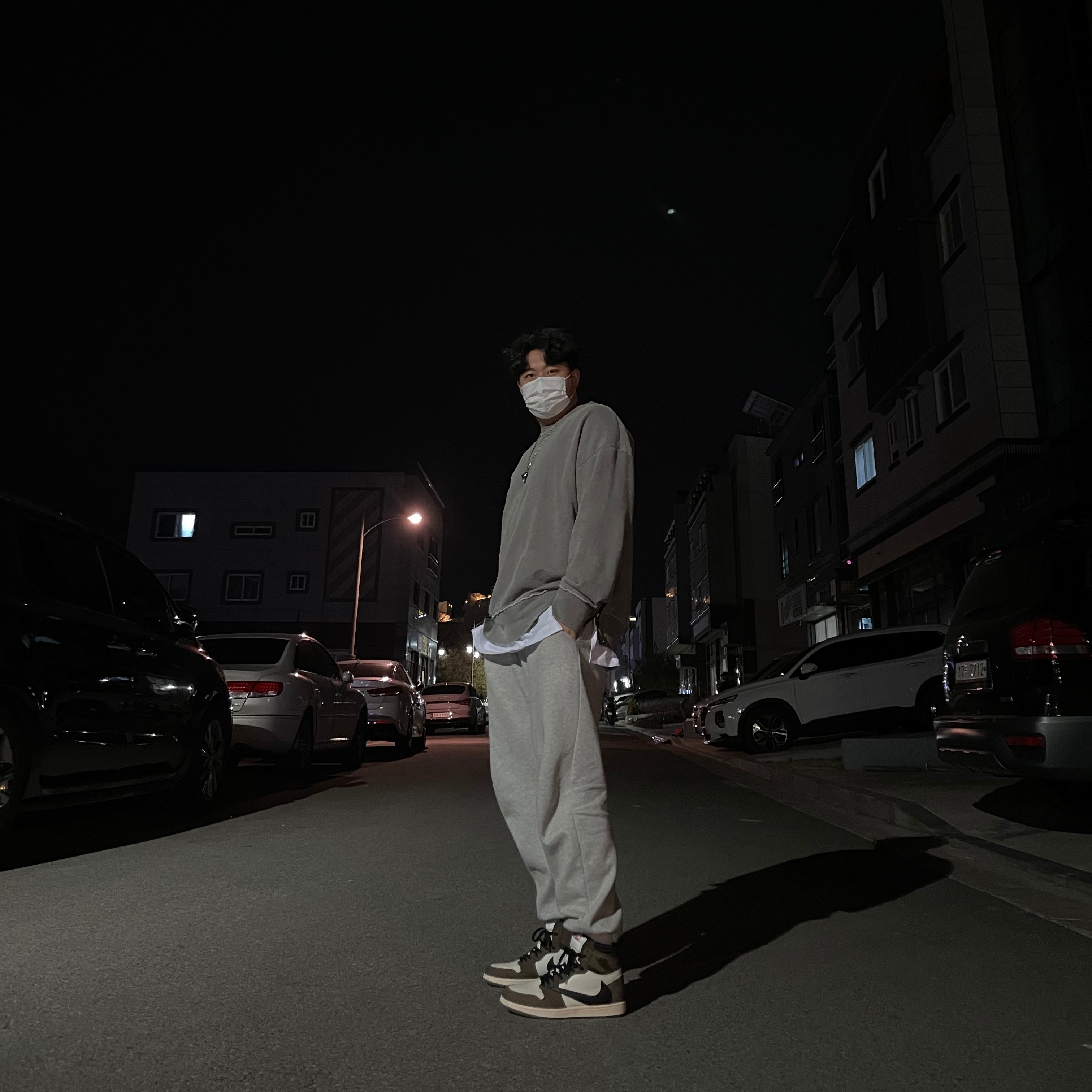 Jordan 1 x Travis Scott Retro High OG SP Mocha 착용 스타일