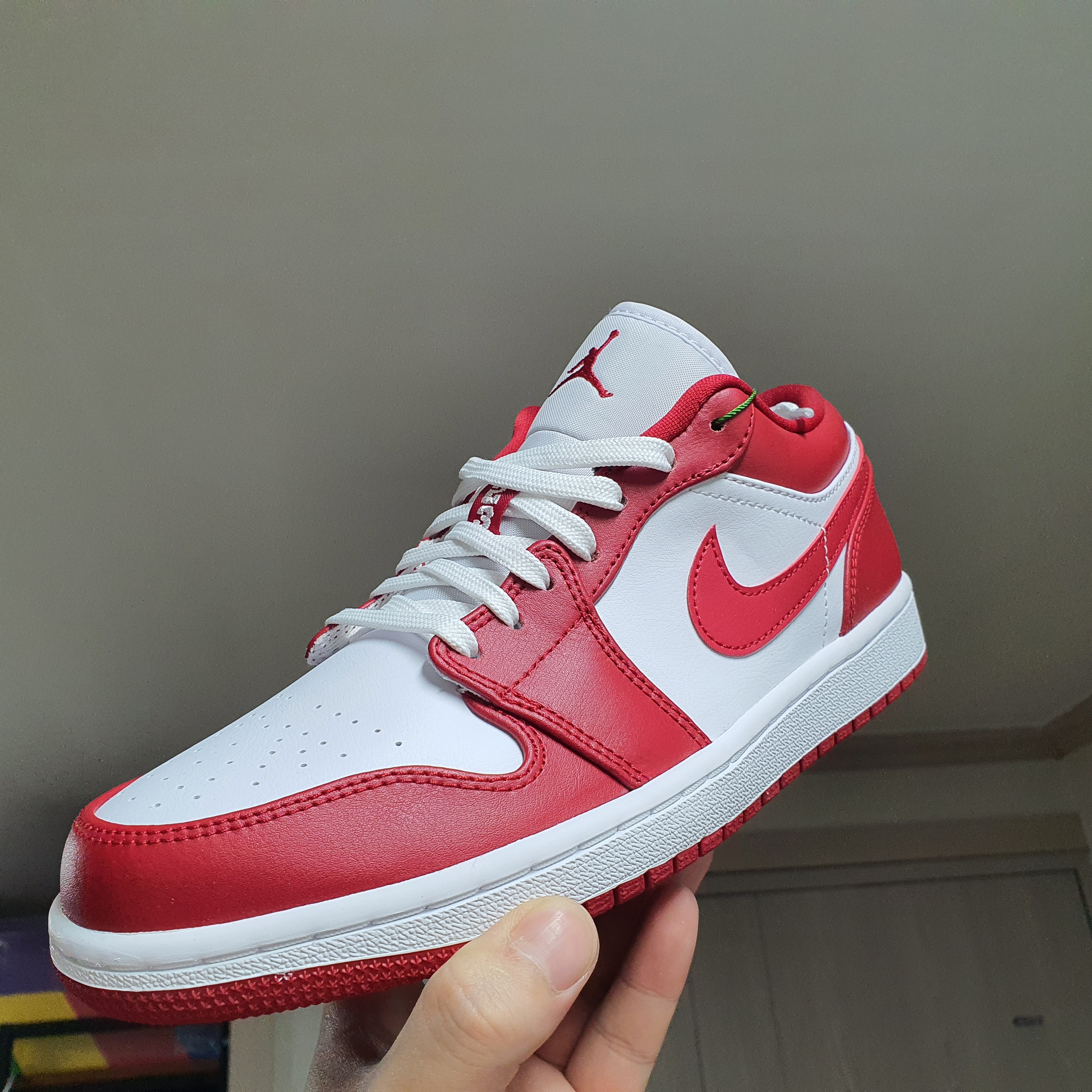 Jordan 1 Low Gym Red White 착용 스타일