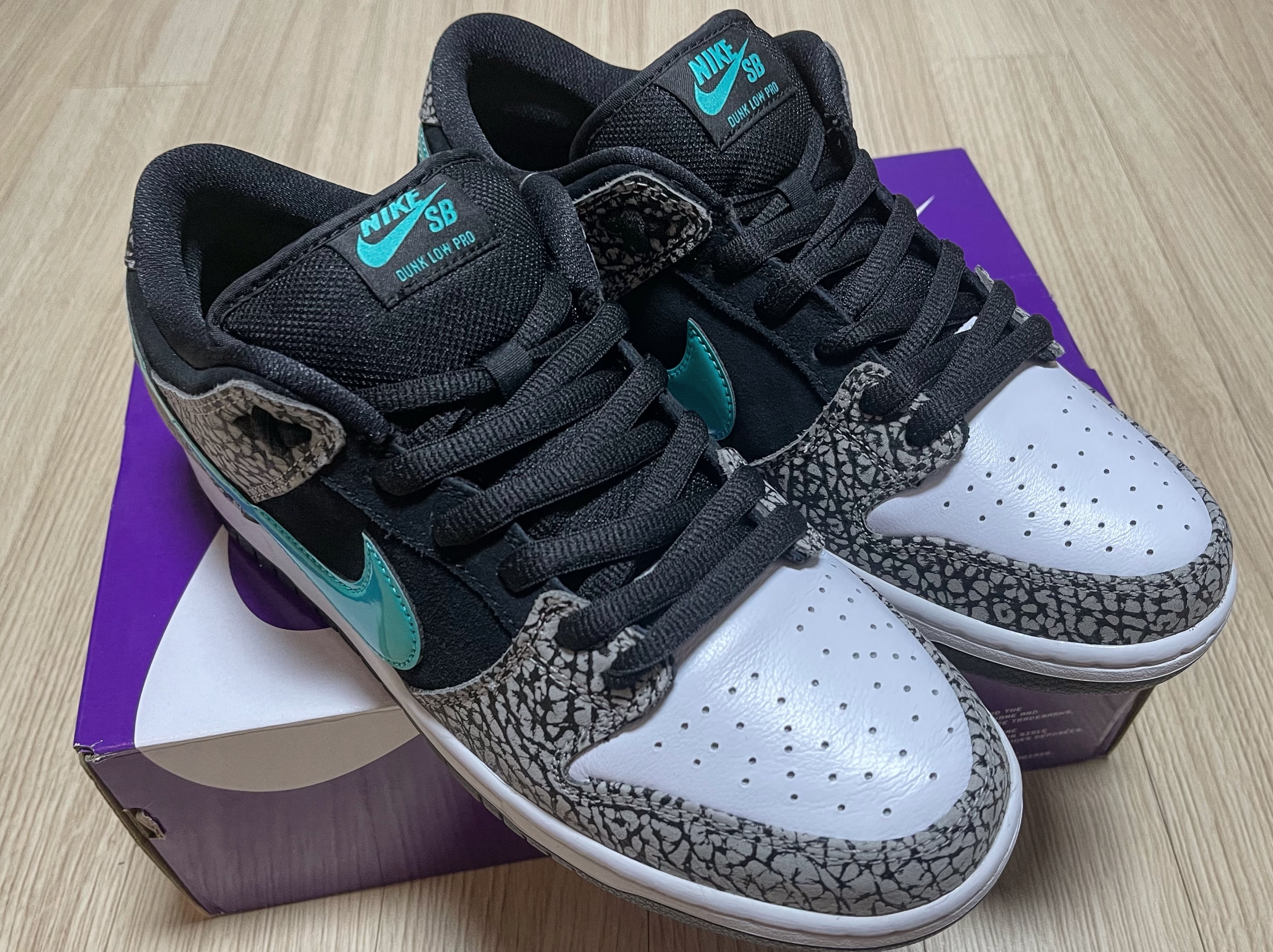 Nike SB Dunk Low Pro Clear Jade 착용 스타일 - 1