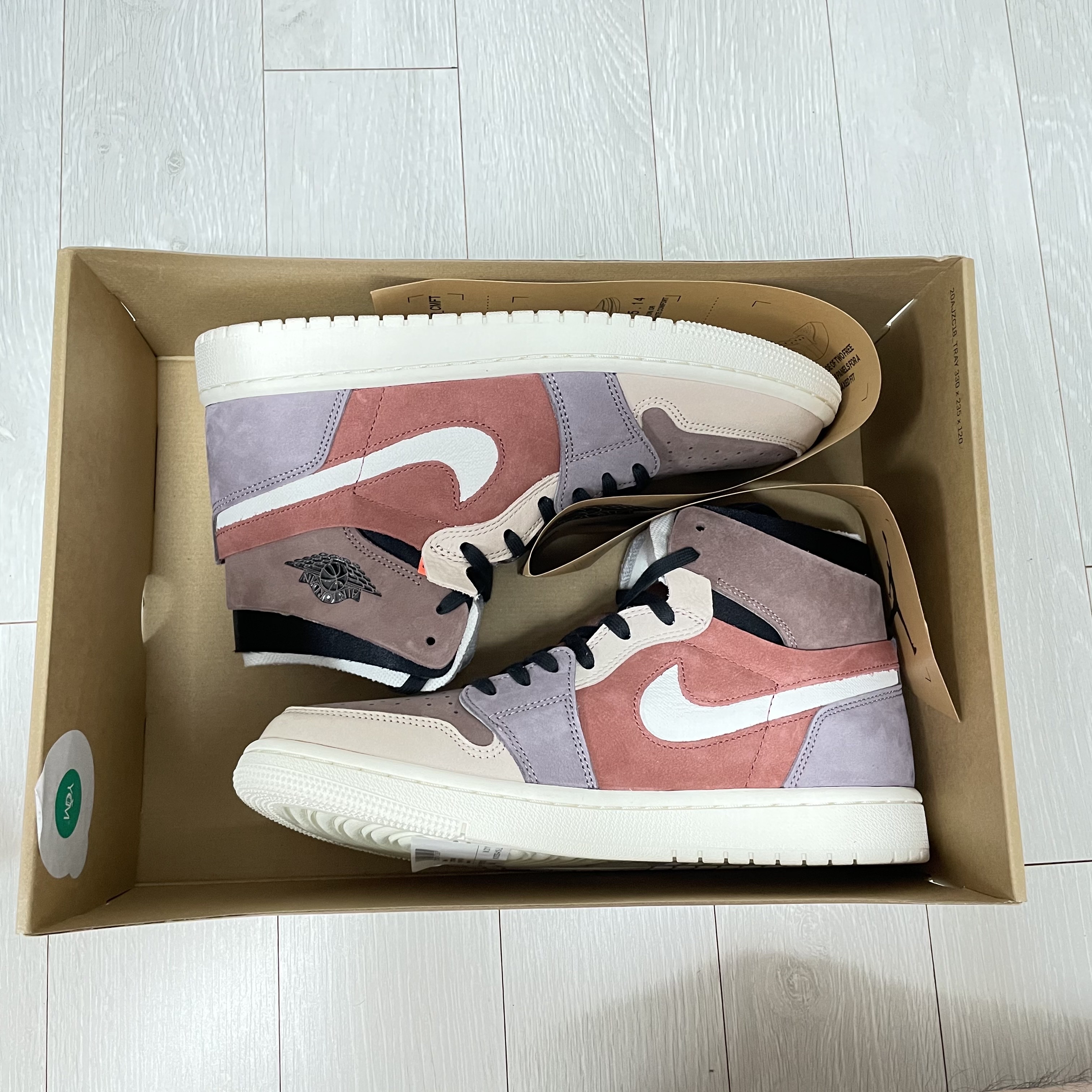 (W) Jordan 1 Zoom Air CMFT Rust 착용 스타일 - 1
