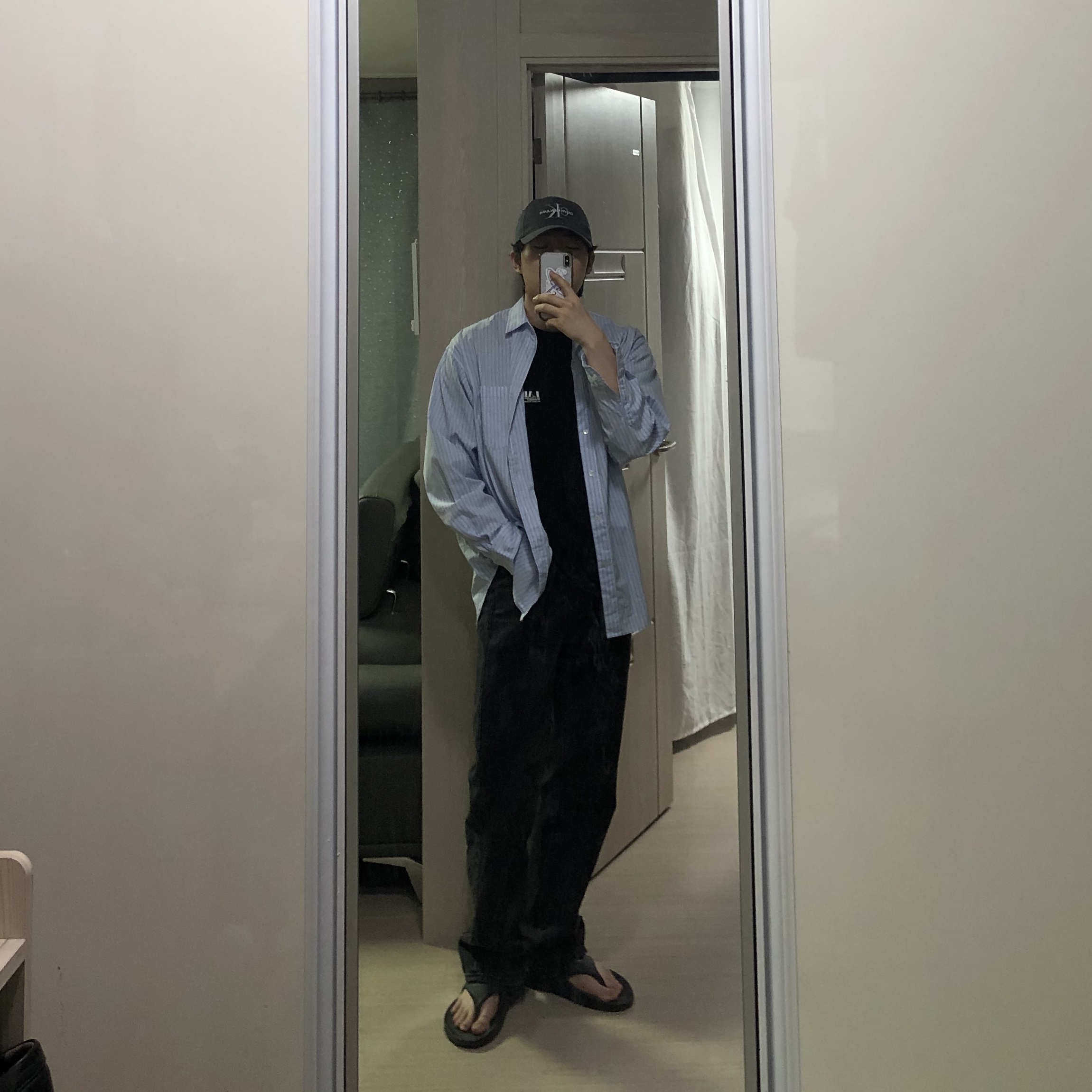 Oofos x Andersson Bell OOriginal Sandal 착용 스타일