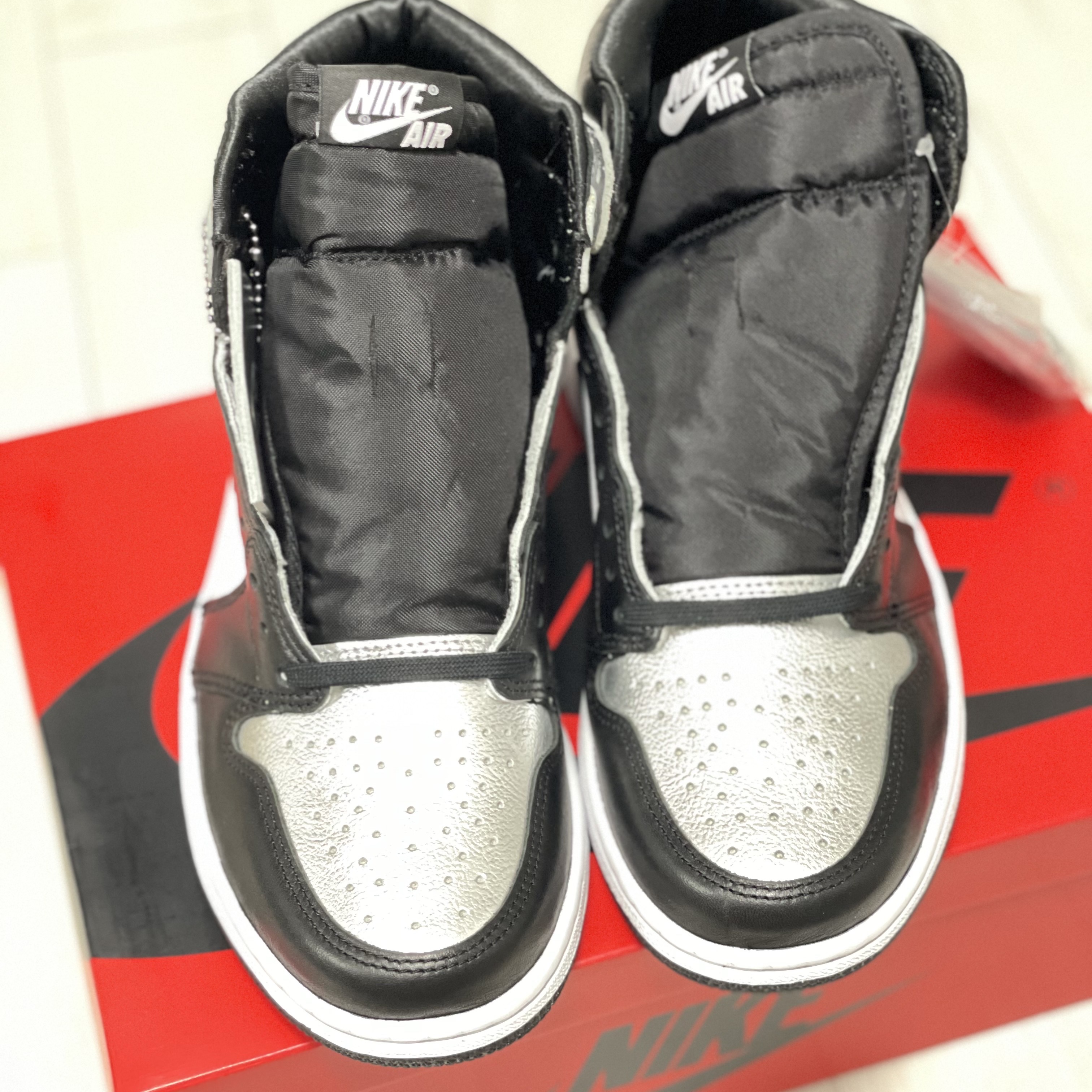 (W) Jordan 1 Retro High OG Silver Toe 착용 스타일 - 2