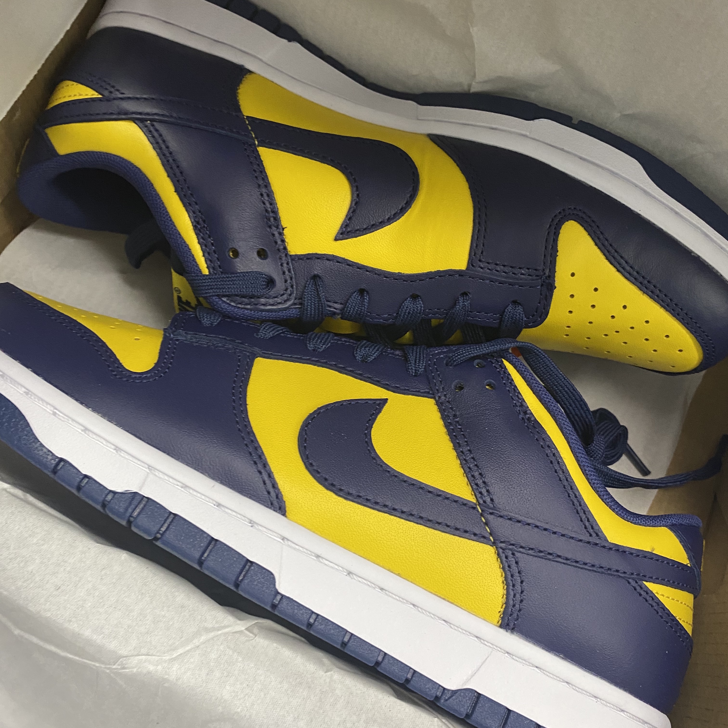 Nike Dunk Low Retro Varsity Maize 착용 스타일 - 1