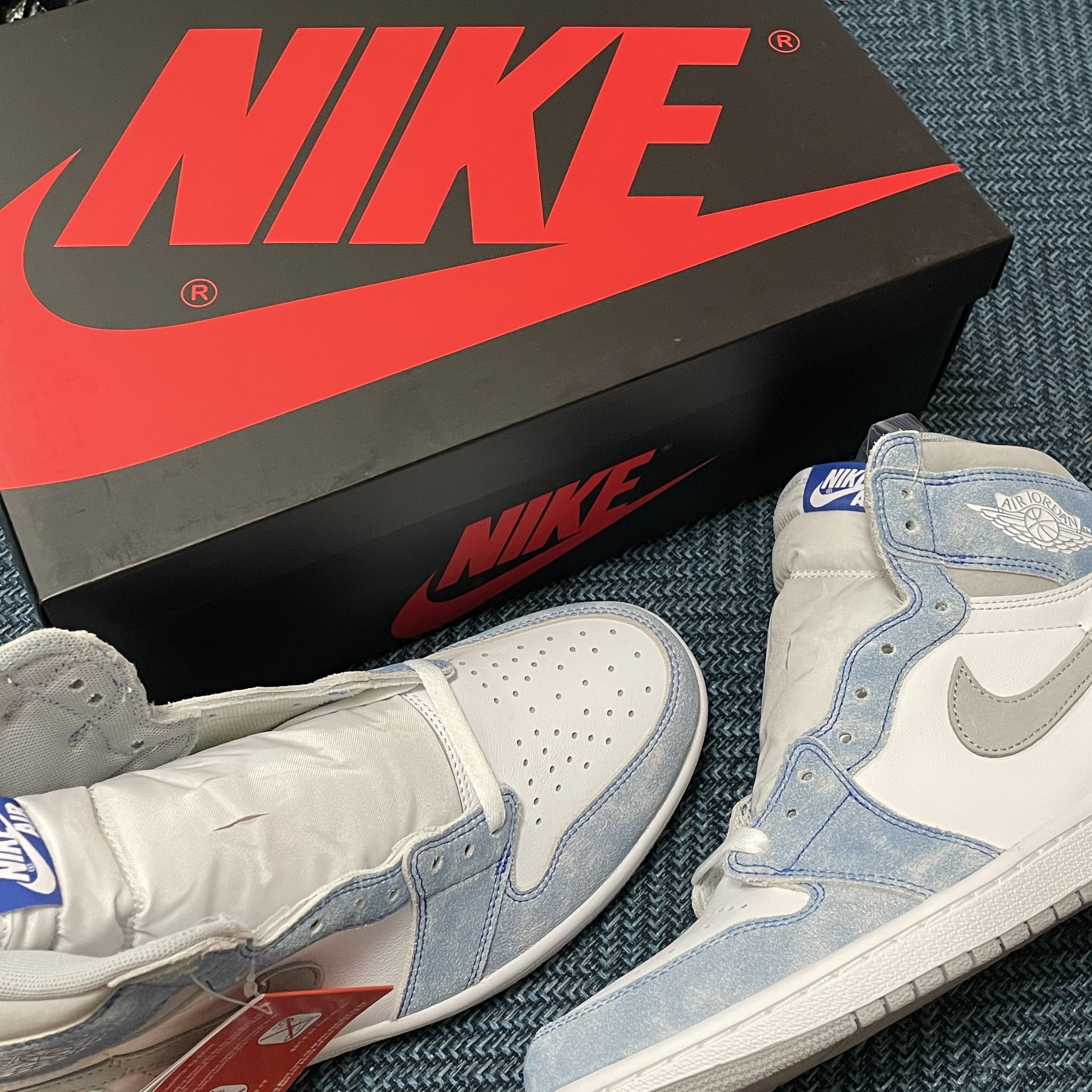 Jordan 1 Retro High OG Hyper Royal, (GS) Jordan 1 Retro High OG Hyper Royal 착용 스타일