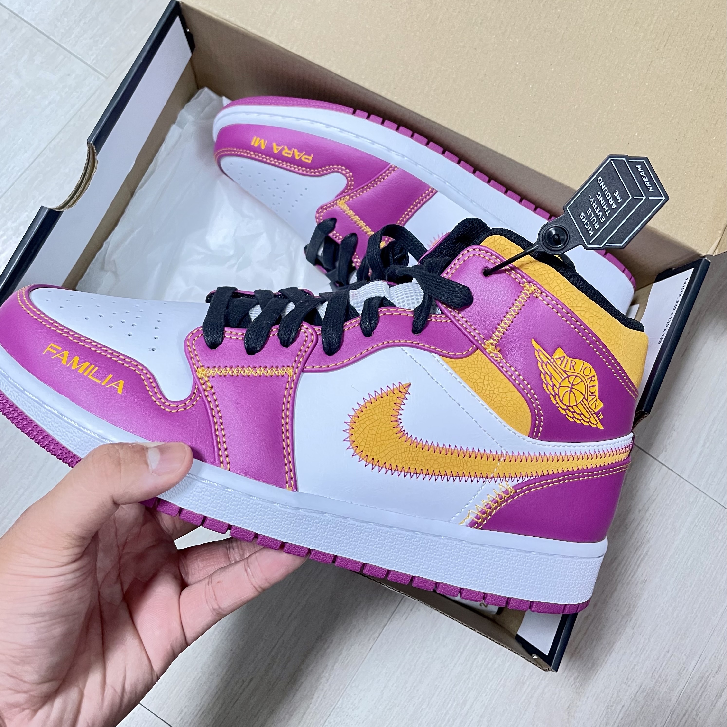 Jordan 1 Mid DOD Familia 착용 스타일