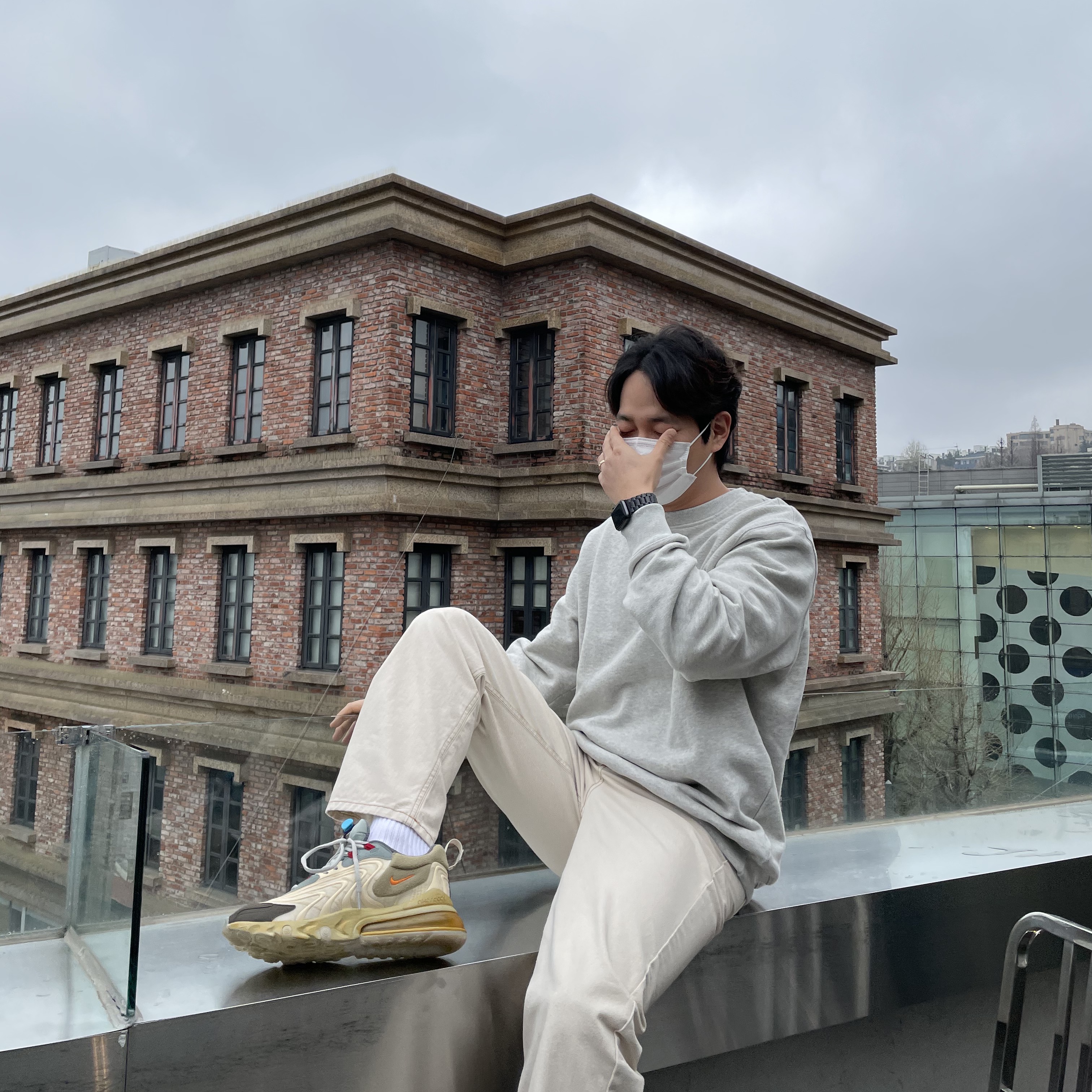 Nike x Travis Scott Air Max 270 React Cactus Trails, Palace P-3 Chenille Crew Grey Marl - 21SS 착용 스타일
