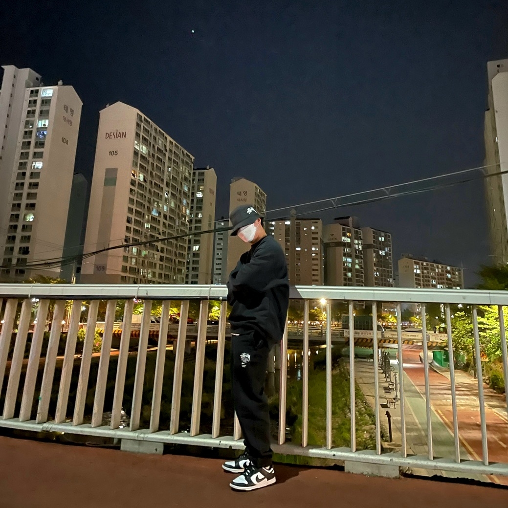Nike Dunk Low Retro Black, Nike x Stussy NRG ZR Fleece Crewneck Black - US/EU 착용 스타일