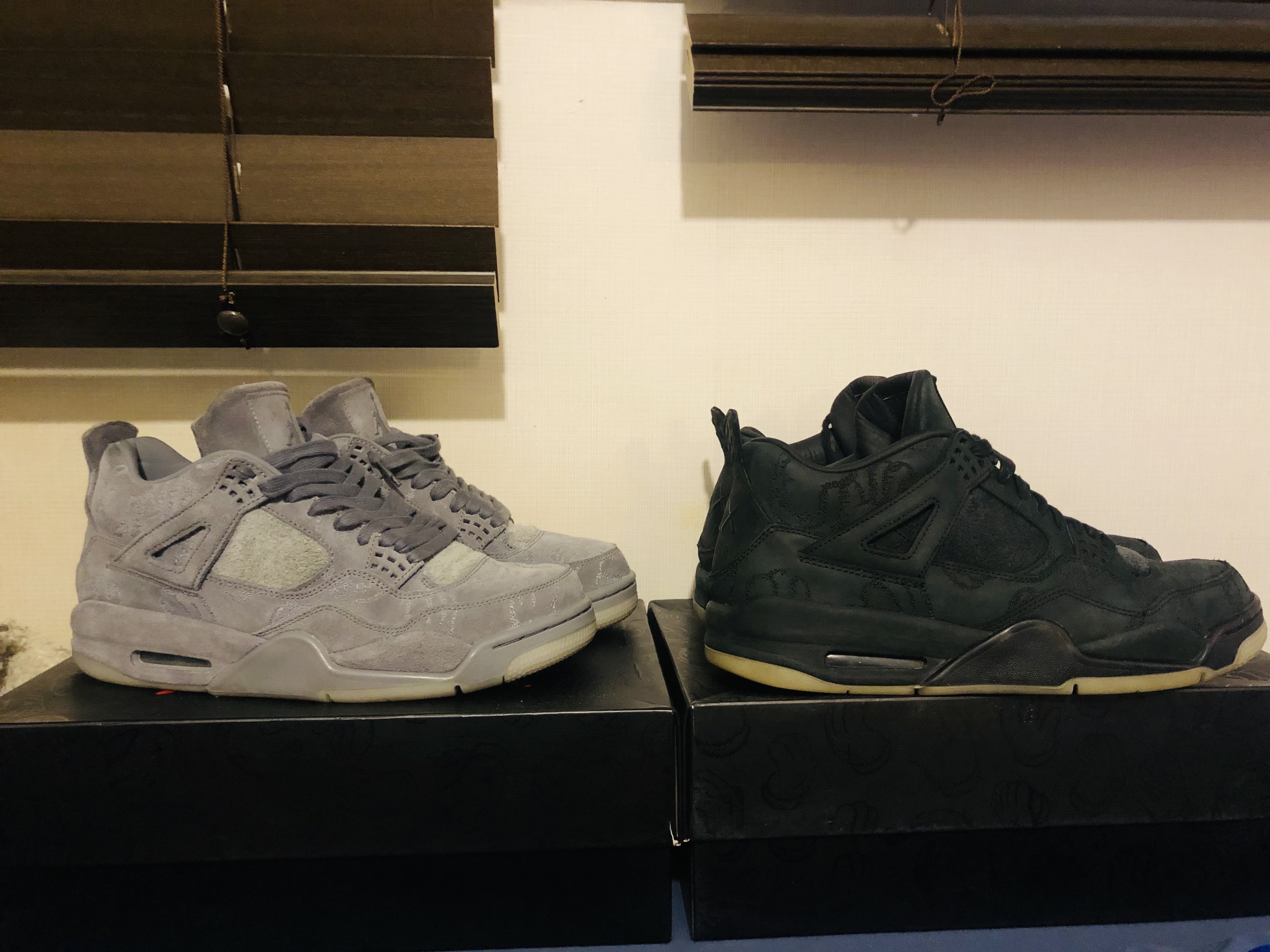 Jordan 4 x Kaws Retro Cool Grey, Jordan 4 x Kaws Retro Black 착용 스타일