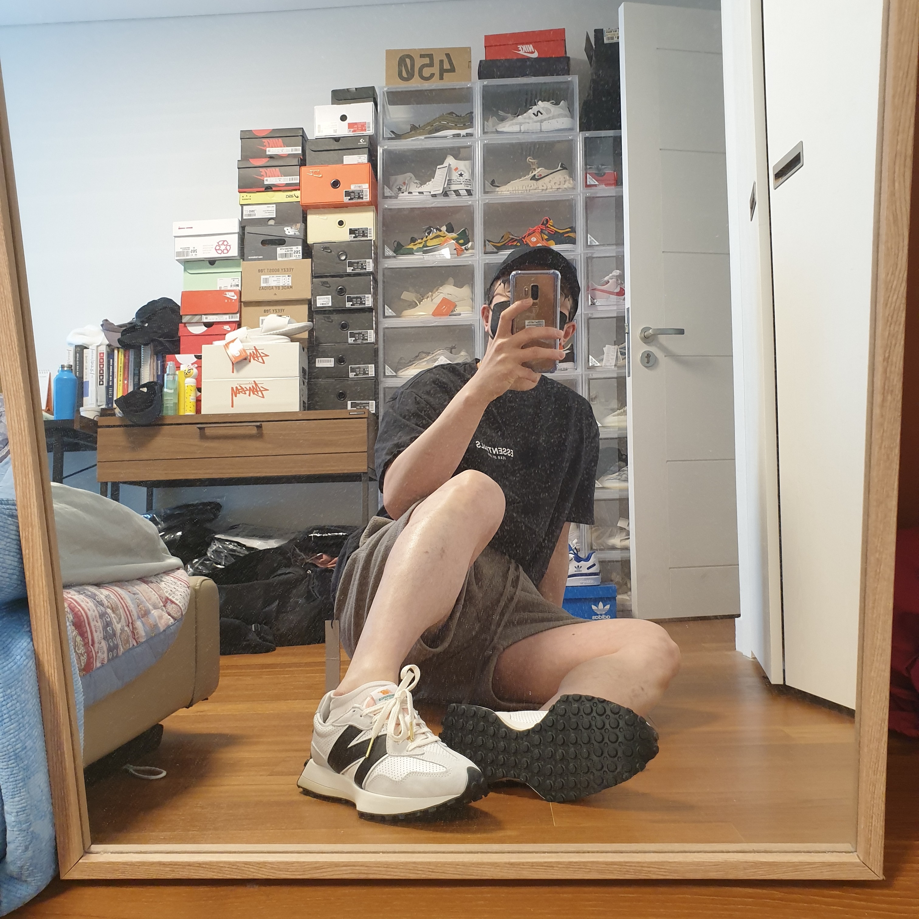 New Balance x Casablanca 327 Idealist Black Grey Pink, Nike x Drake Nocta NRG AU L91 Cap 착용 스타일 - 3