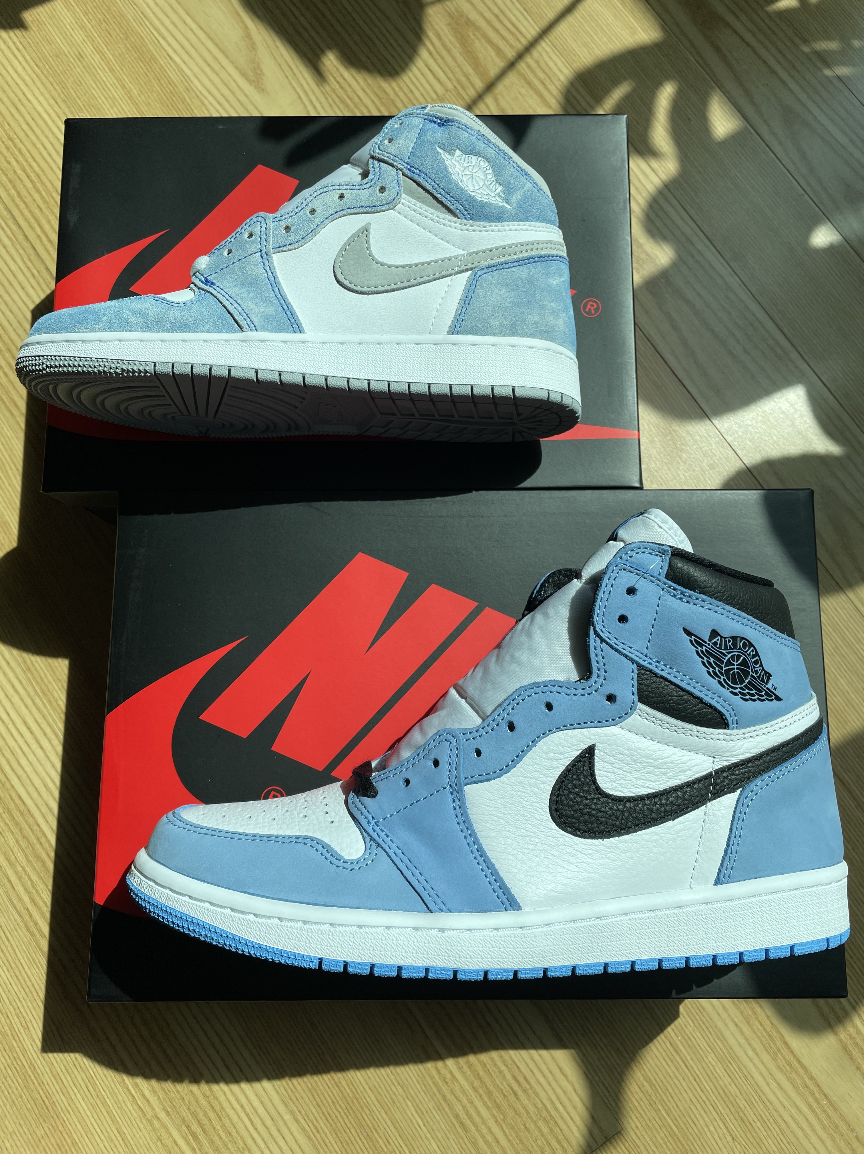 (GS) Jordan 1 Retro High OG Hyper Royal, Jordan 1 Retro High OG University Blue 착용 스타일 - 2