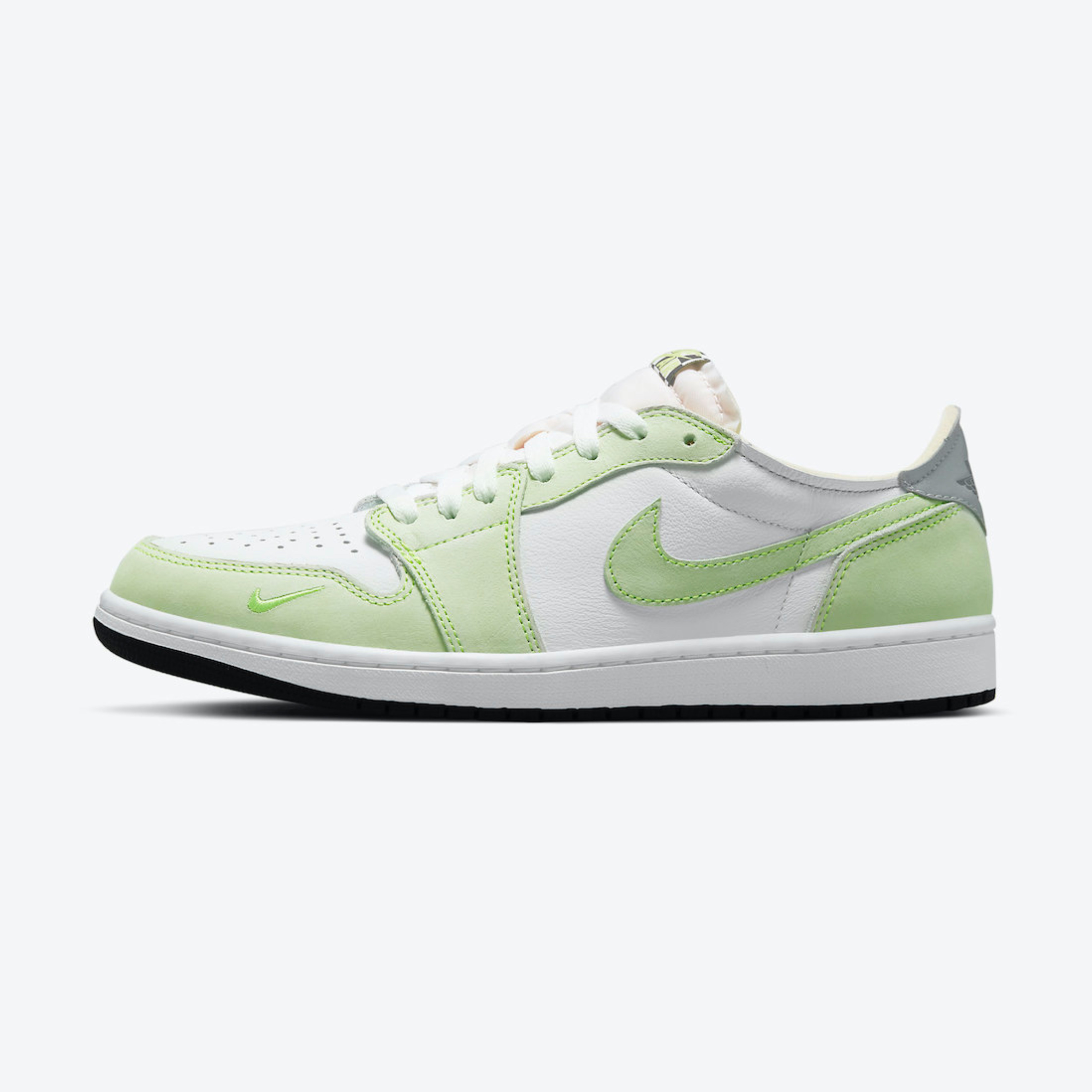 Jordan 1 Low OG Ghost Green 착용 스타일 - 3