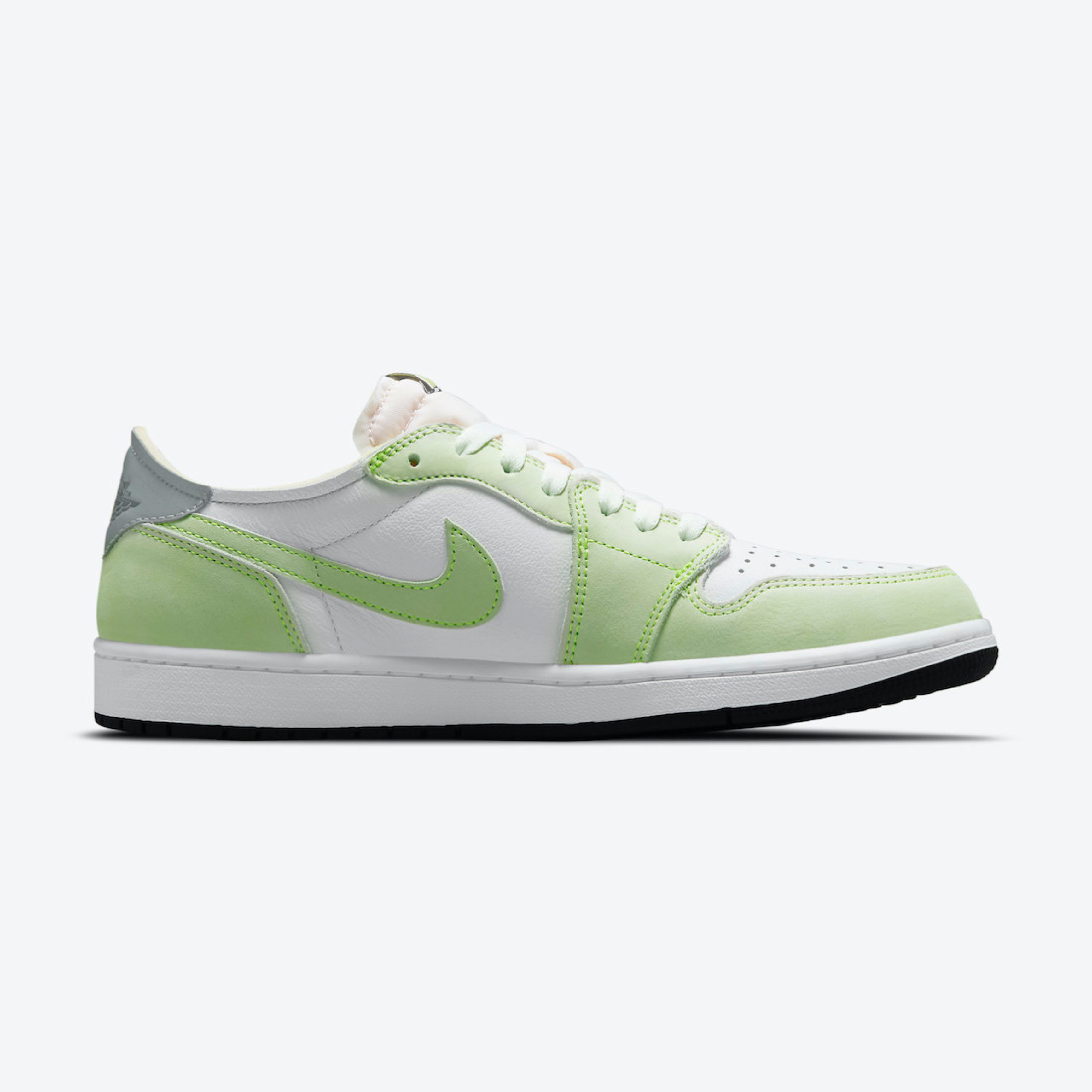 Jordan 1 Low OG Ghost Green 착용 스타일 - 4