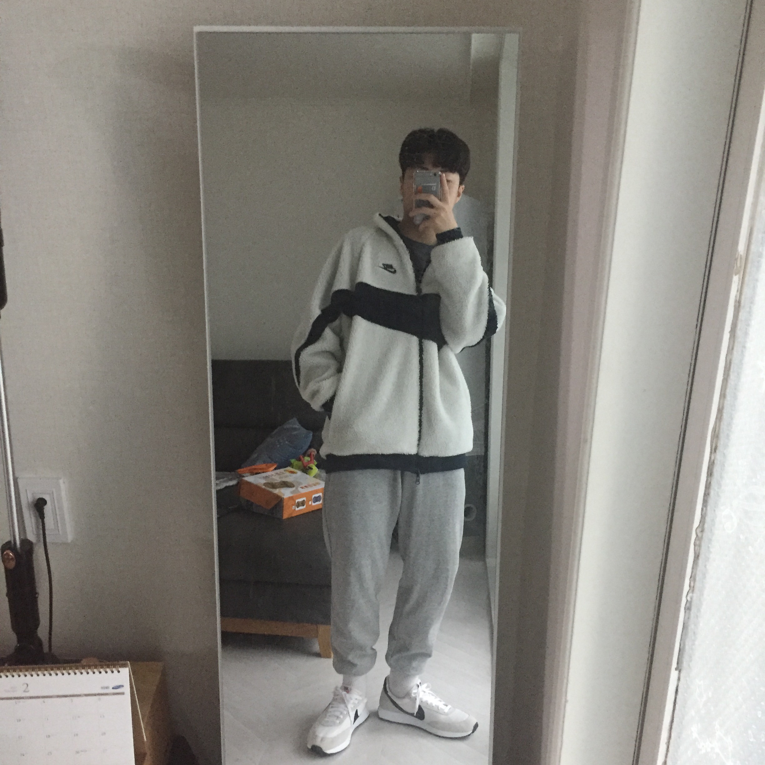 Nike Big Swoosh Full Zip Jacket White Navy, Nike Air Tailwind 79 White Phantom Black 착용 스타일