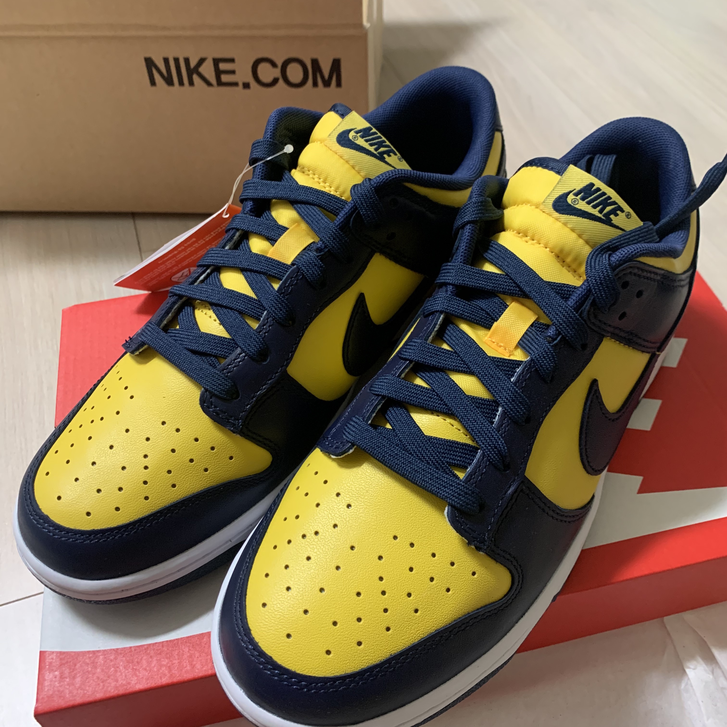 Nike Dunk Low Retro Varsity Maize 착용 스타일 - 2