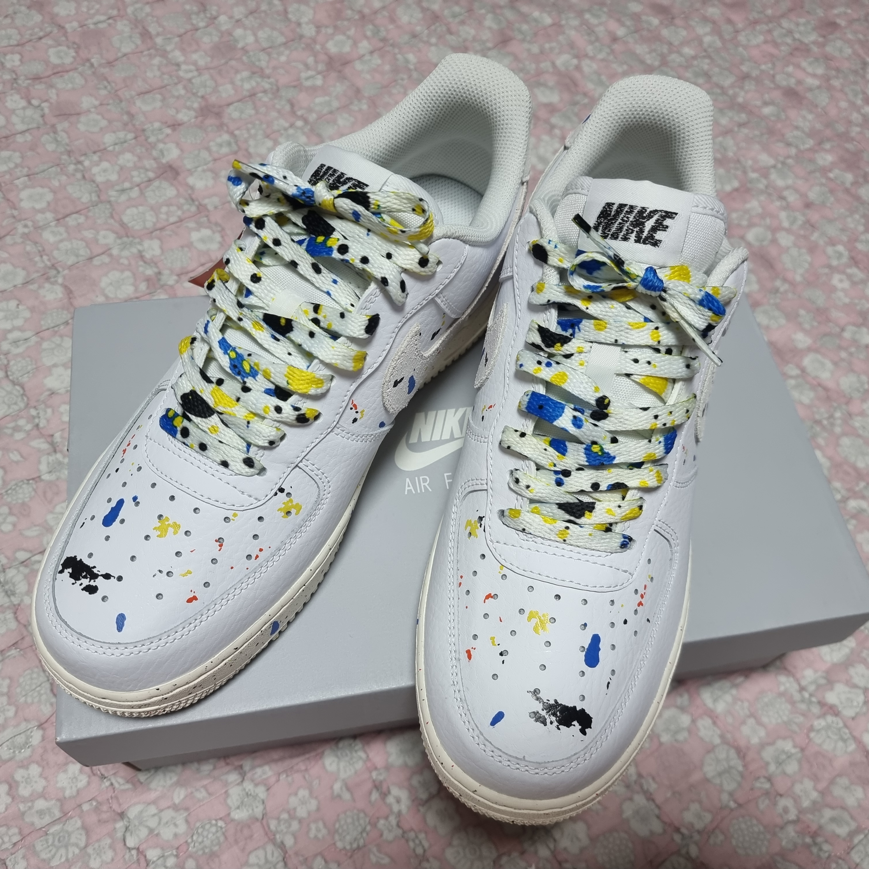 Nike Air Force 1 '07 LV8 Paint Splatter White 착용 스타일 - 1