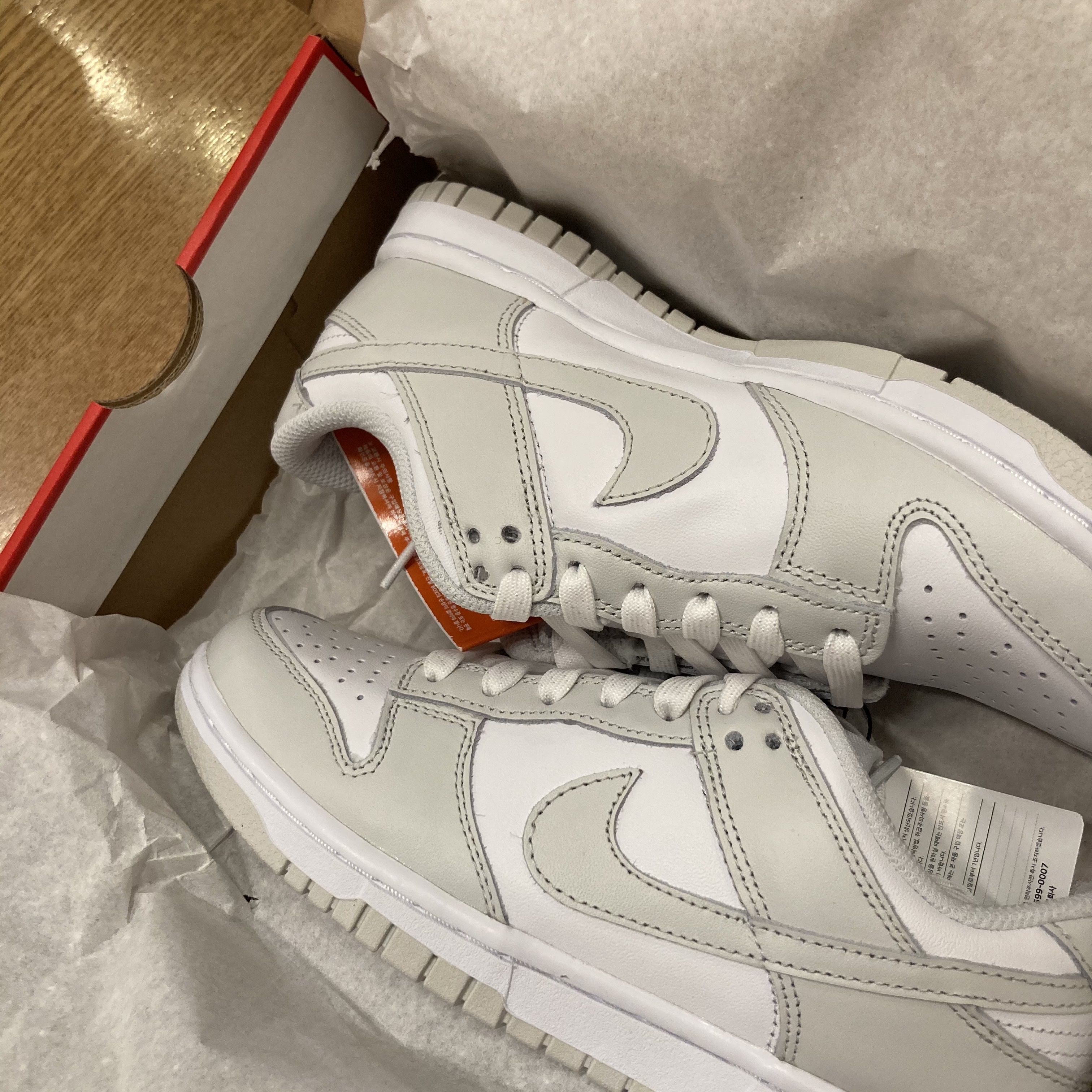 (W) Nike Dunk Low Photon Dust 착용 스타일