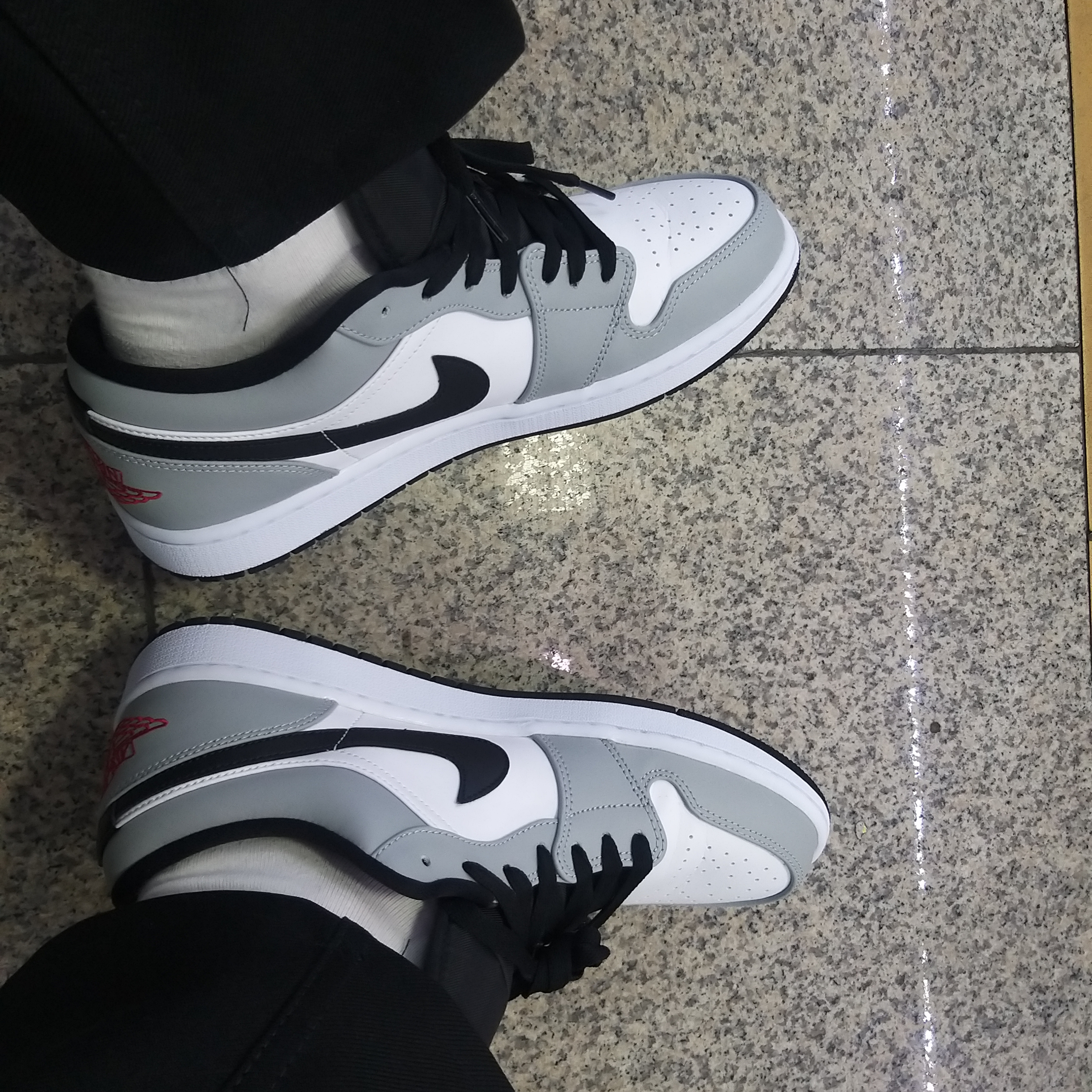 Jordan 1 Low Light Smoke Grey 착용 스타일