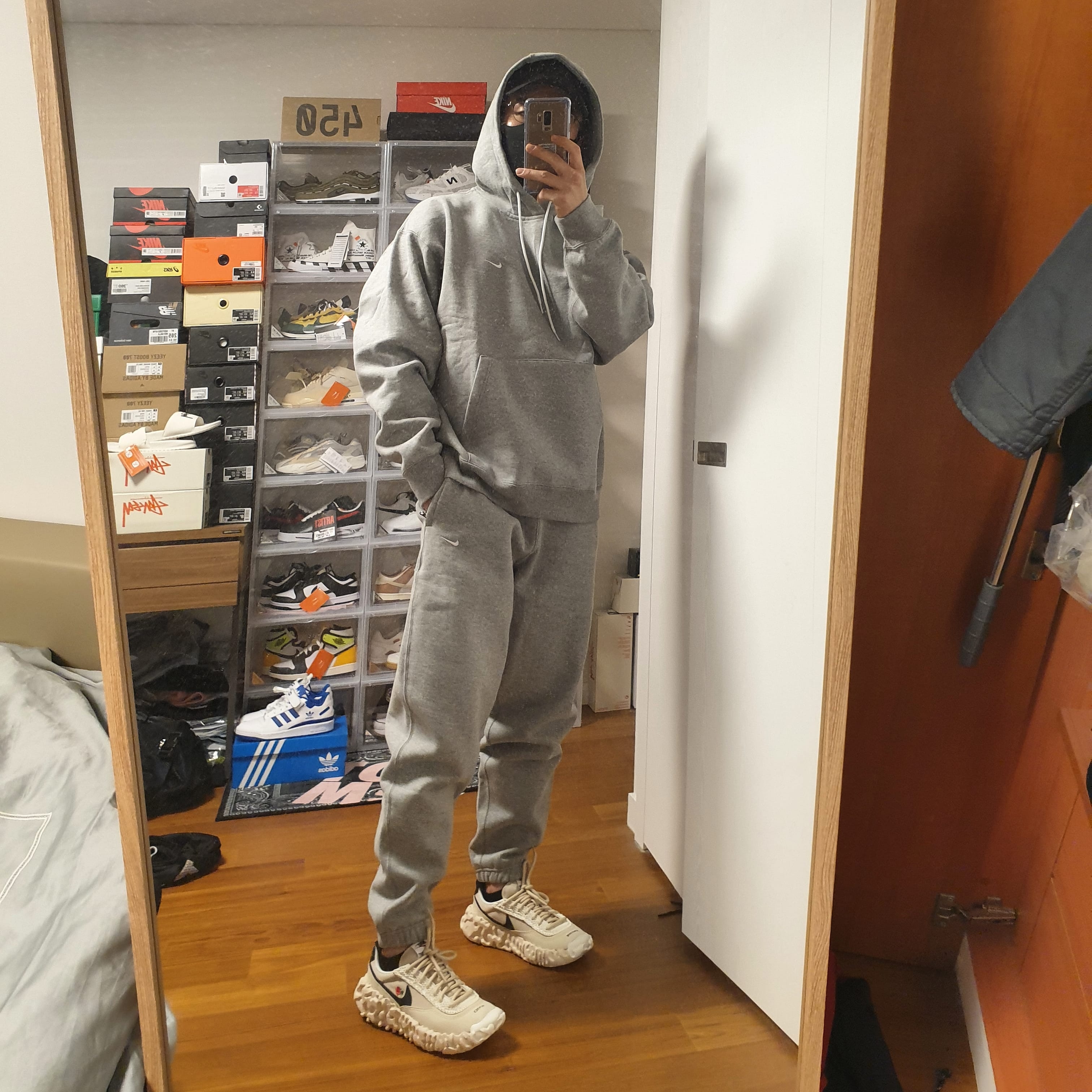 Nike x Drake Nocta NRG AU L91 Cap, Nike NRG Solo Swoosh Fleece Hoodie Dark Grey Heather - Asia 착용 스타일 - 4