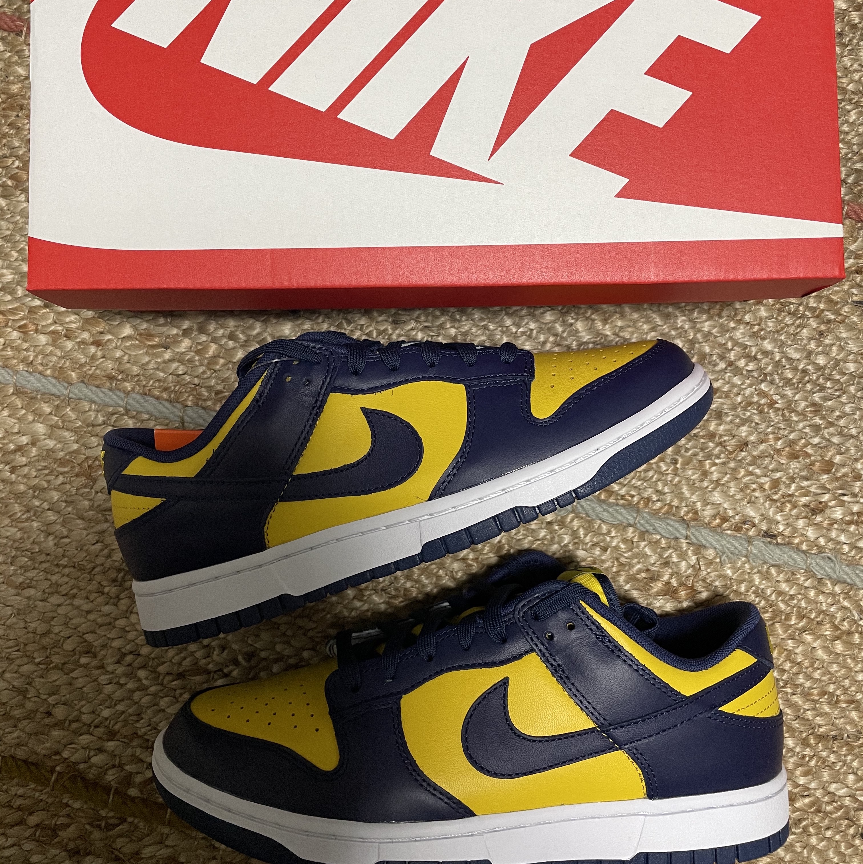 Nike Dunk Low Retro Varsity Maize 착용 스타일 - 2