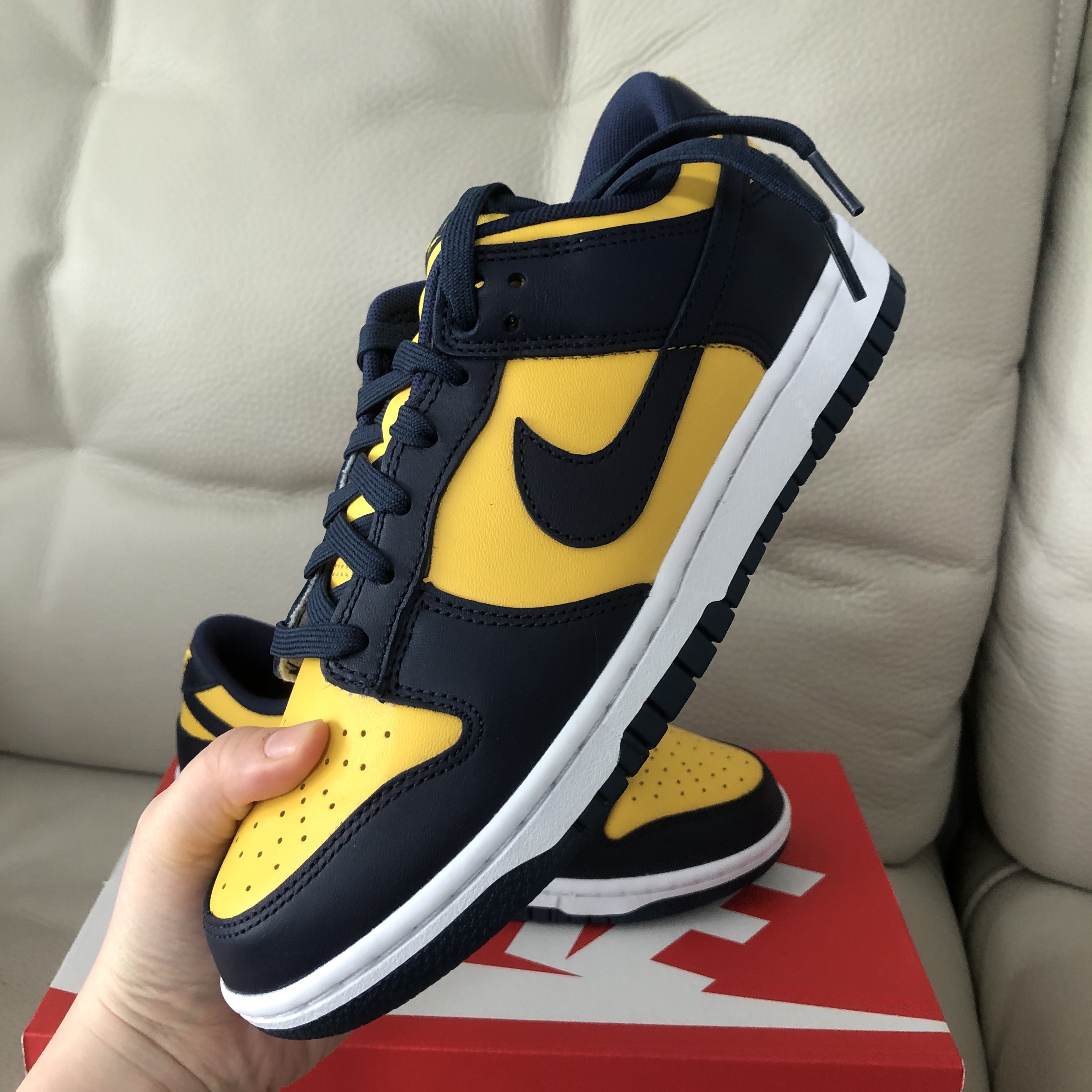 Nike Dunk Low Retro Varsity Maize 착용 스타일 - 3