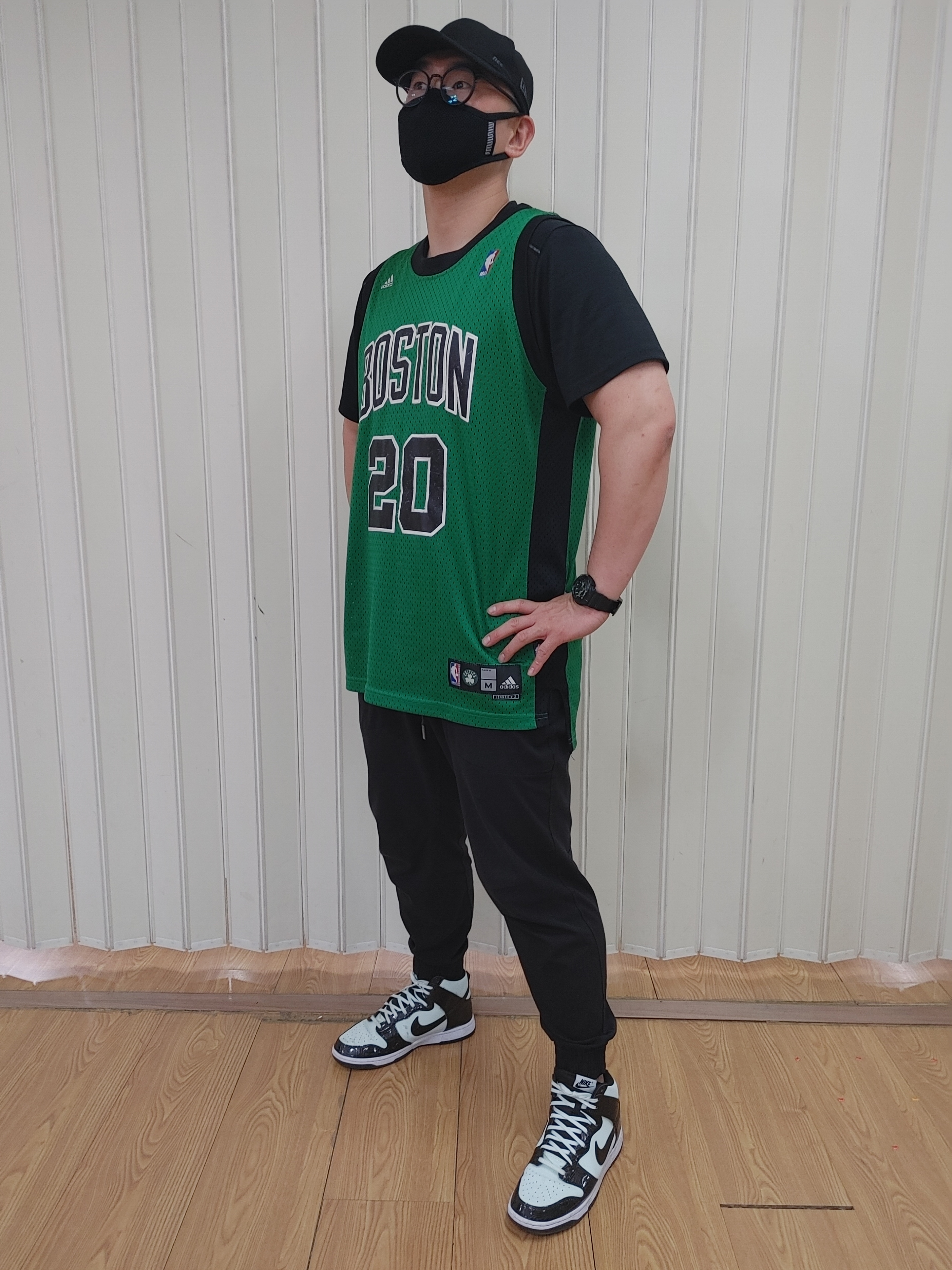 Nike Dunk High Barely Green 착용 스타일 - 1