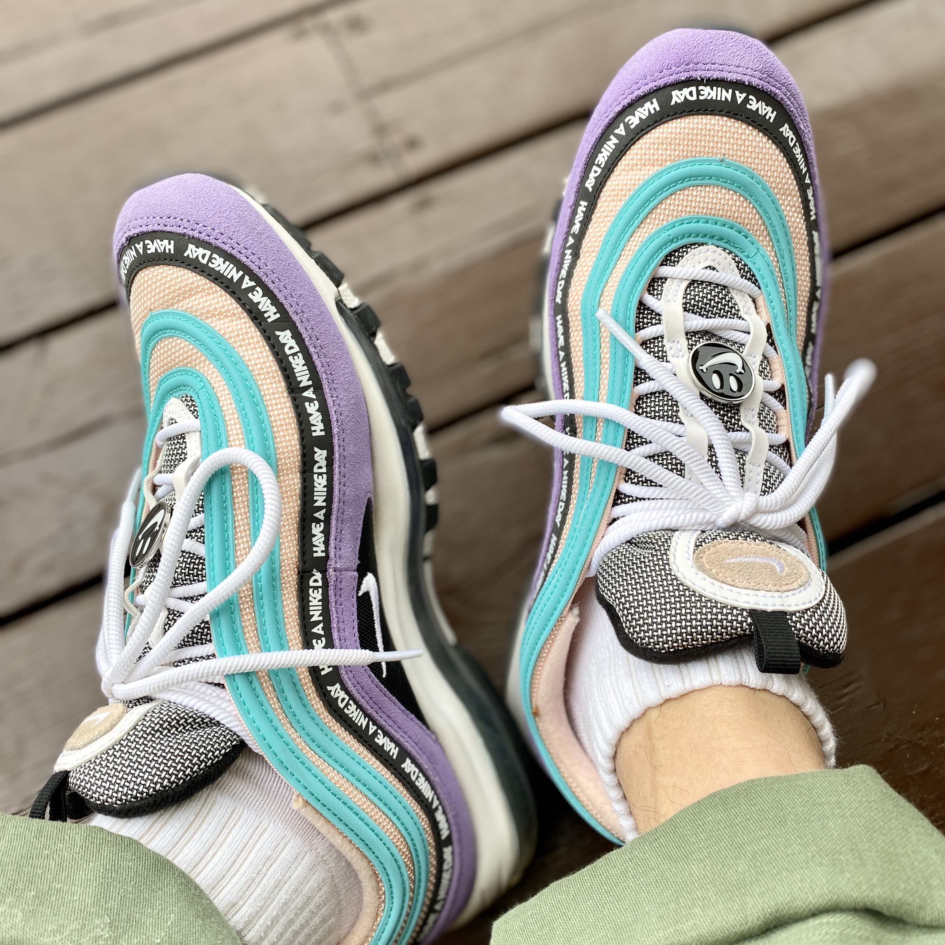 Nike Air Max 97 Have a Nike Day 착용 스타일