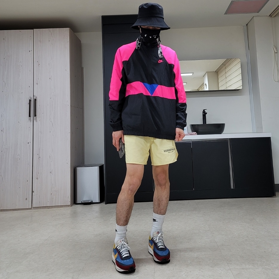 Nike x Sacai LDWaffle Blue Multi 착용 스타일