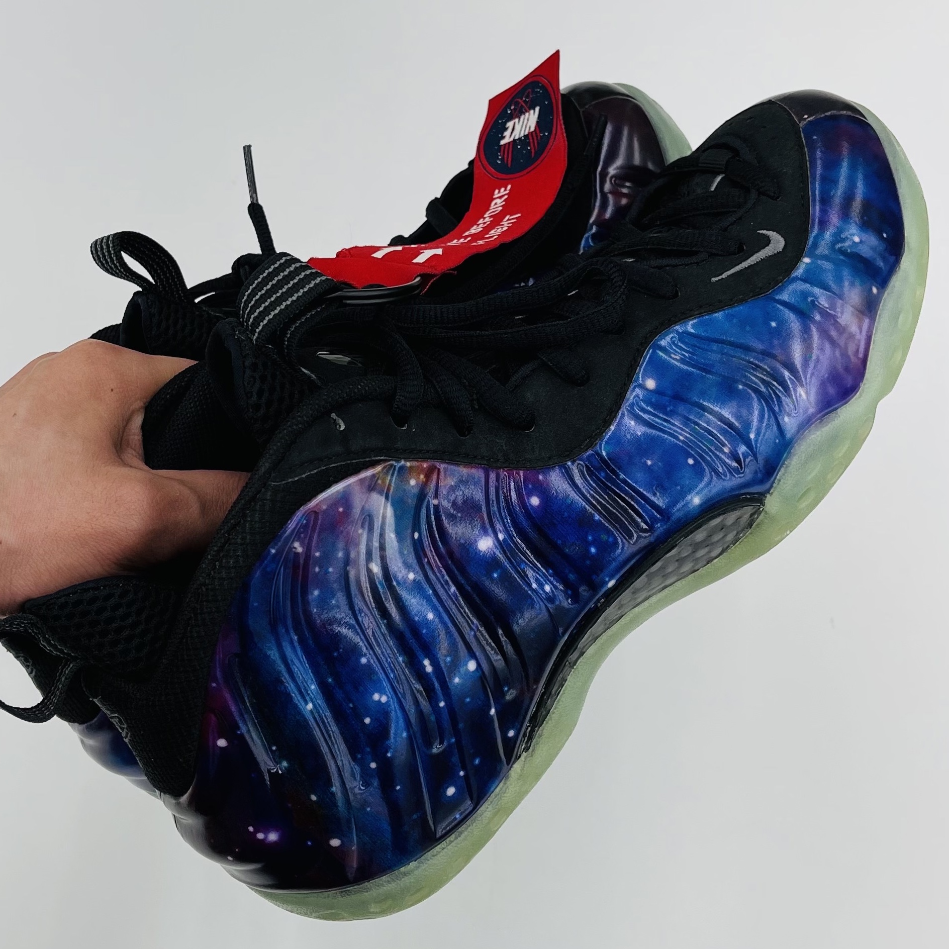 Nike Air Foamposite One NRG Galaxy 착용 스타일