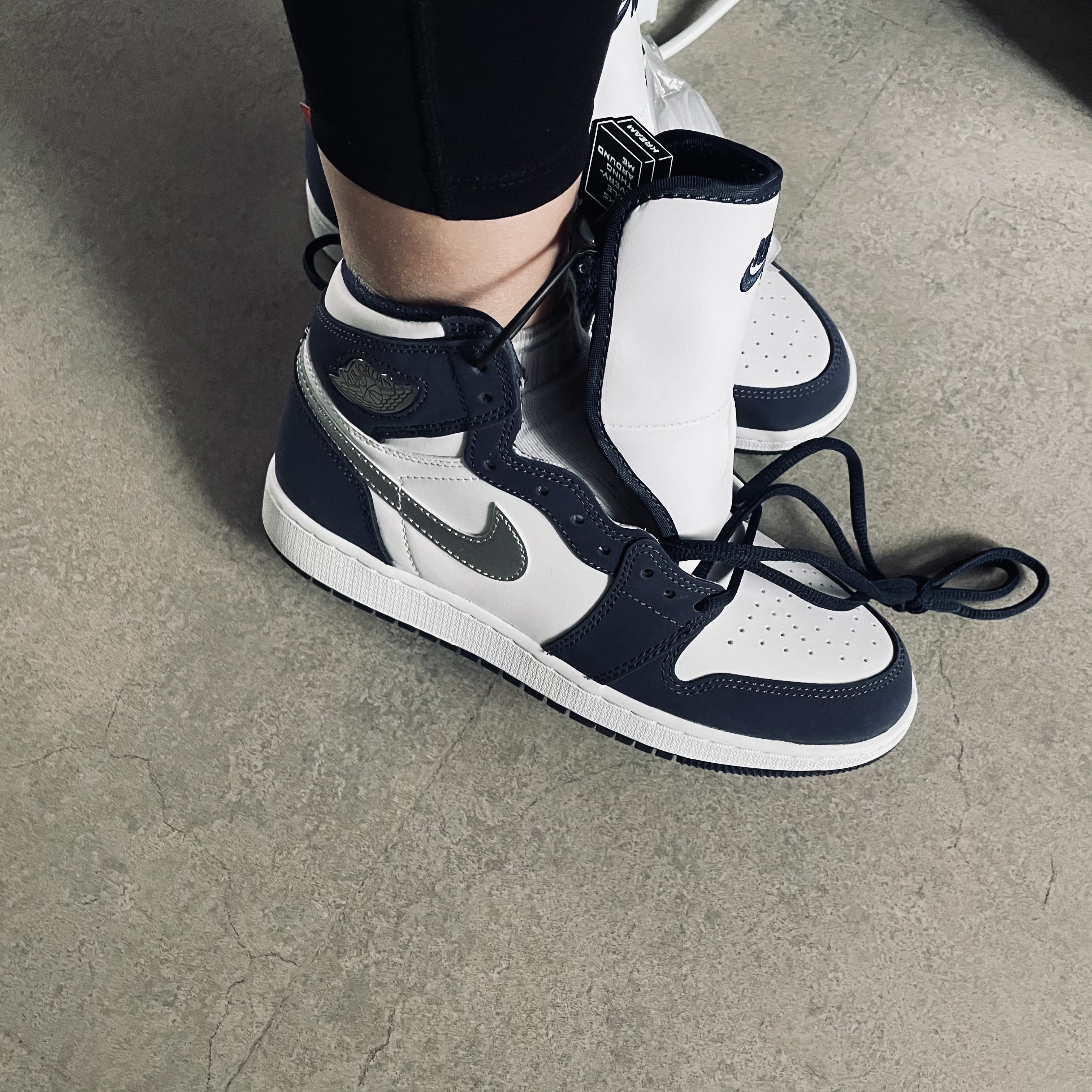 (GS) Jordan 1 Retro High OG CO.JP Midnight Navy 착용 스타일 - 2