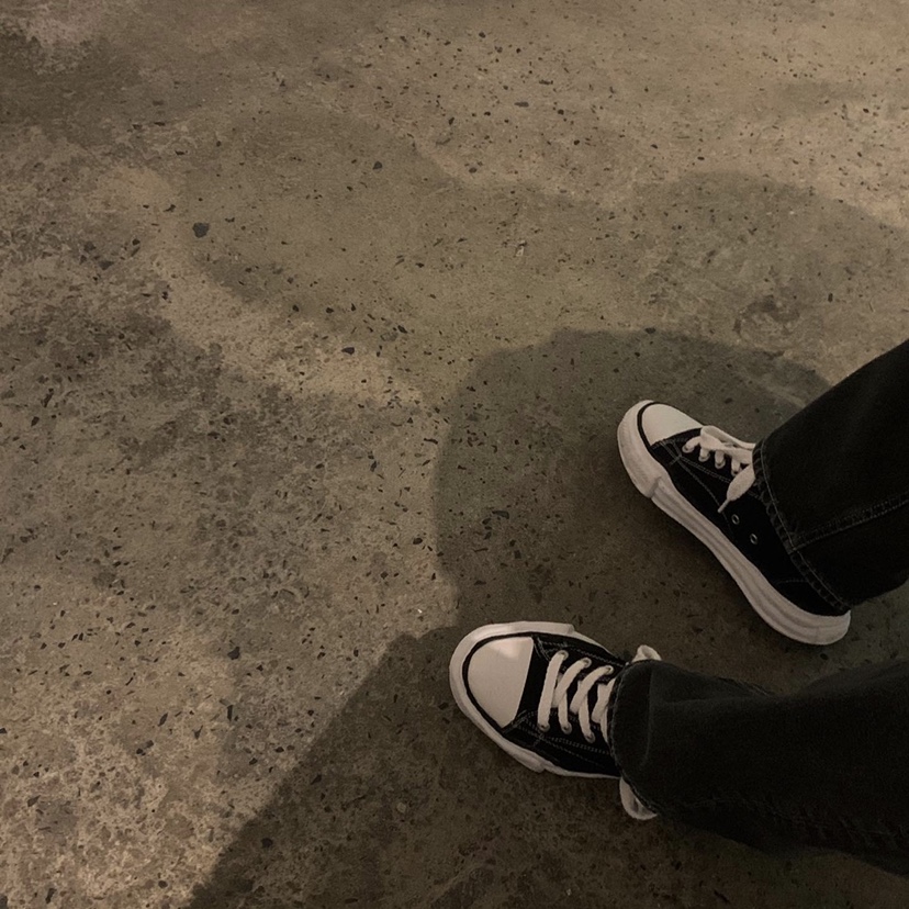 Maison Mihara Yasuhiro Peterson OG Sole Canvas Low Sneakers Black 착용 스타일