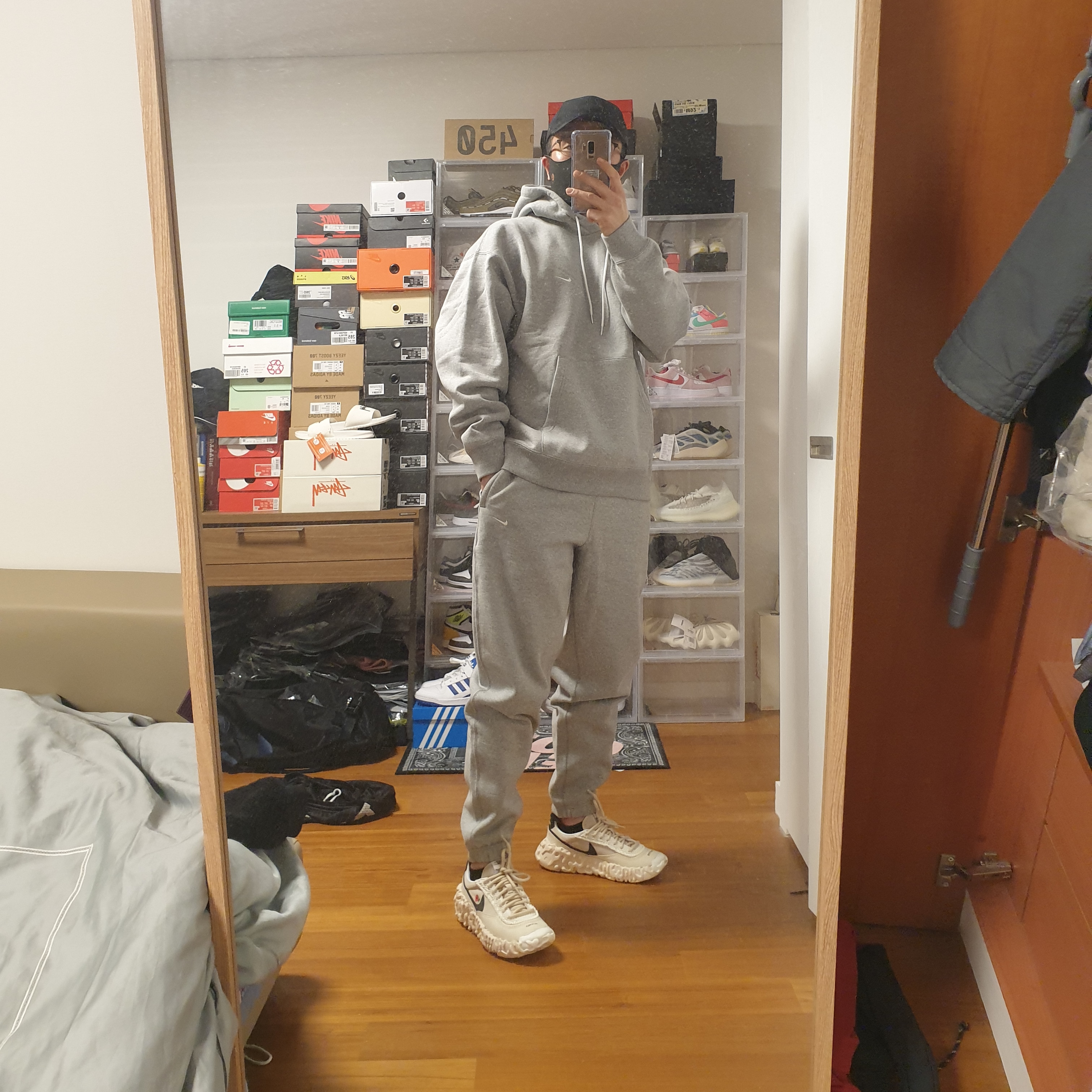 Nike x Drake Nocta NRG AU L91 Cap, Nike NRG Solo Swoosh Fleece Hoodie Dark Grey Heather - Asia 착용 스타일 - 1