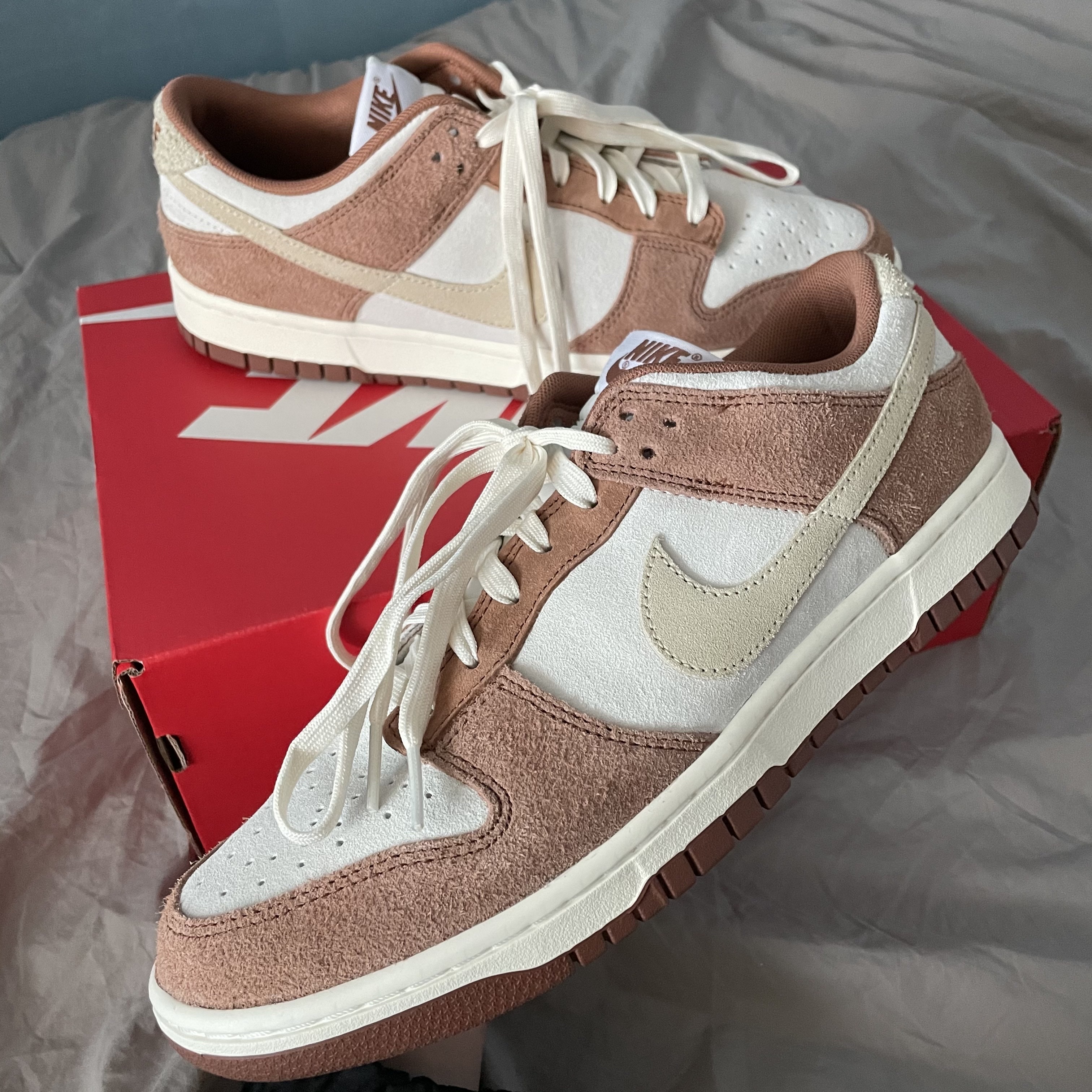Nike Dunk Low Pro Premium Medium Curry 착용 스타일 - 1