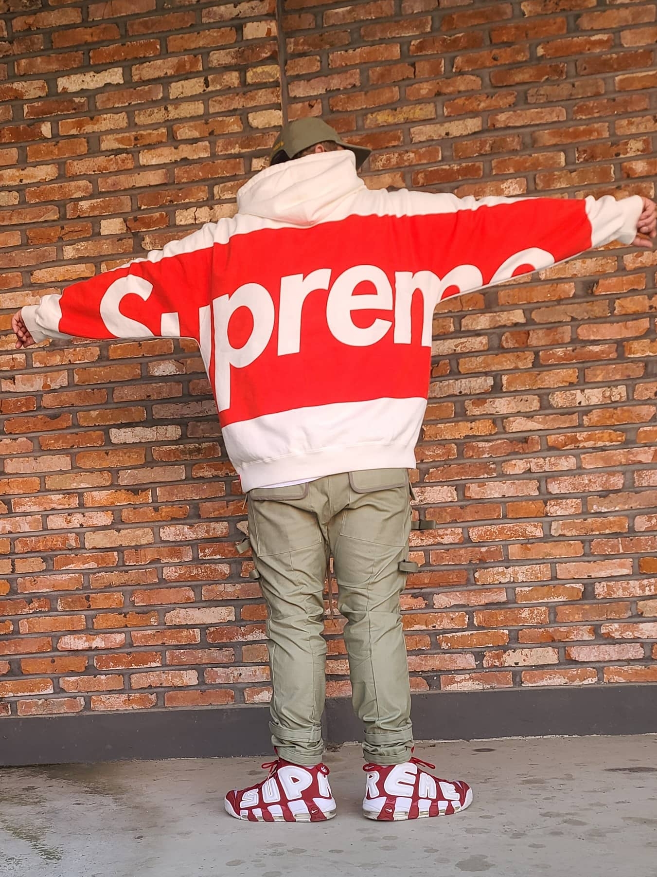 Nike x Supreme Air More Uptempo Suptempo Red, Supreme Big Logo Hooded Sweatshirt White - 21SS 착용 스타일