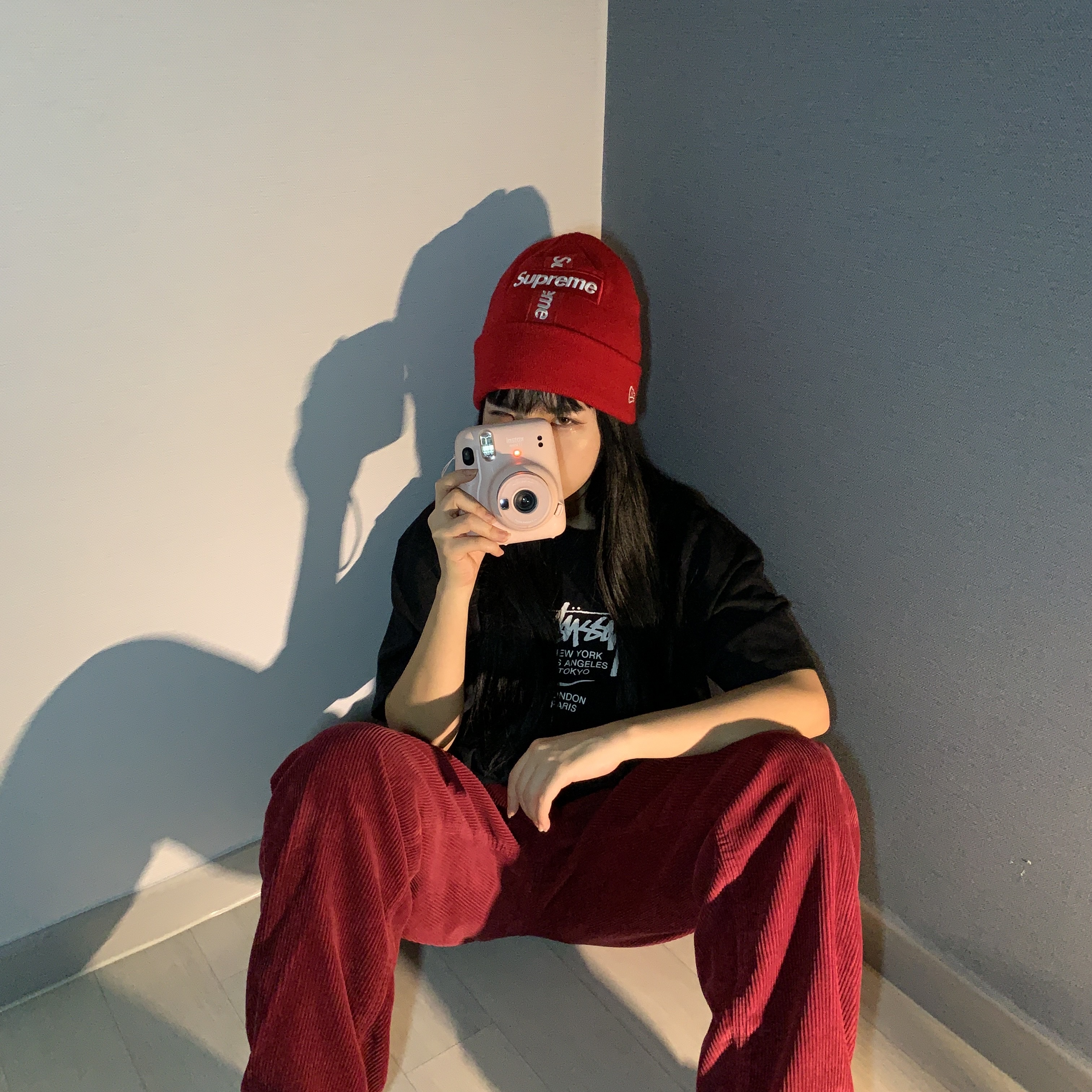 Nike x Stussy WT T-Shirt Black - Asia, Supreme New Era Cross Box Logo Beanie Red - 20FW 착용 스타일