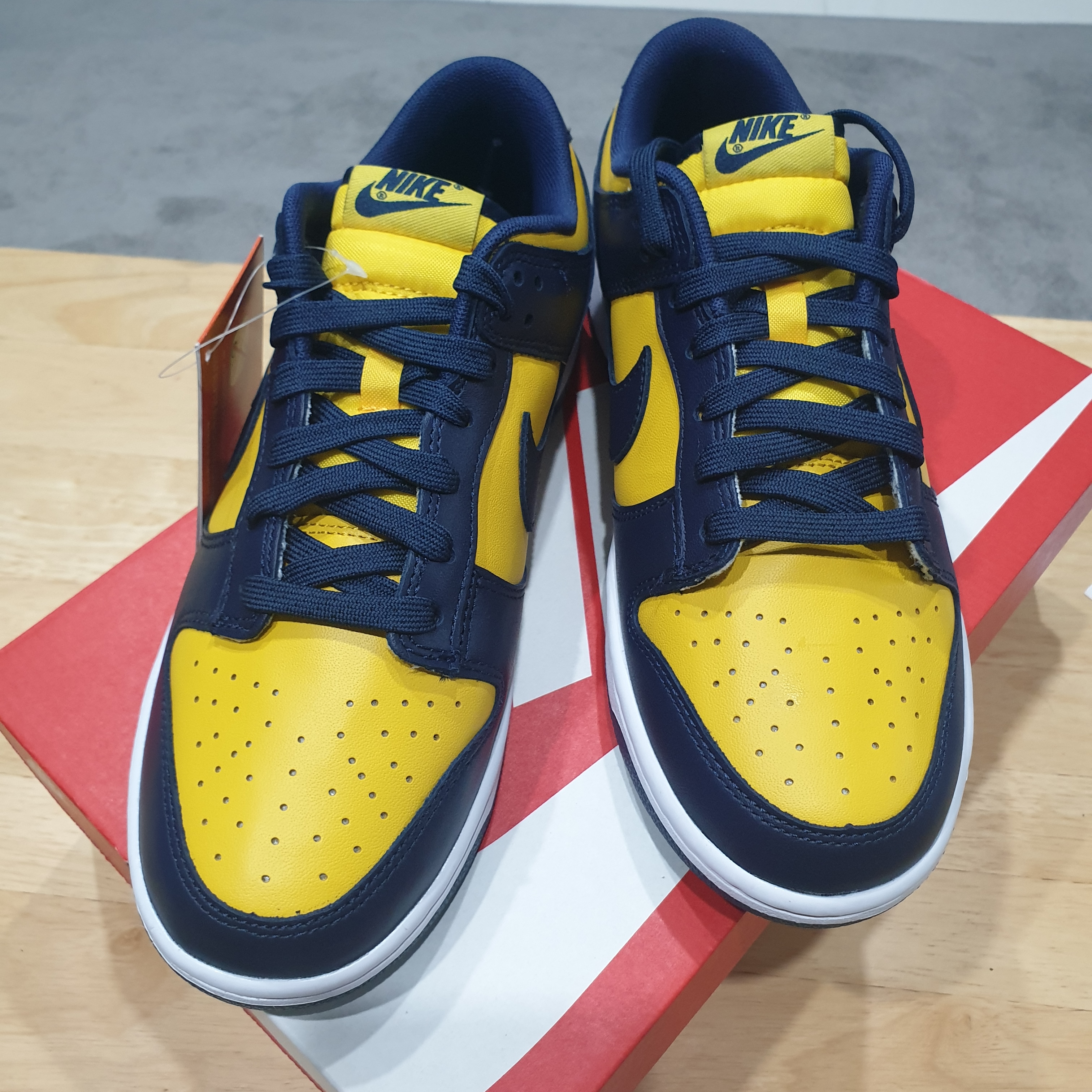 Nike Dunk Low Retro Varsity Maize 착용 스타일 - 1