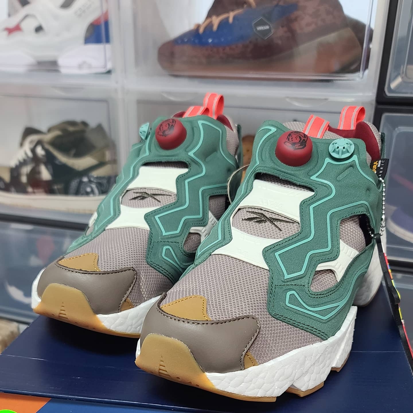 Reebok x Billionaire Boys Club Instapump Fury Boost Stone Grey 착용 스타일 - 1
