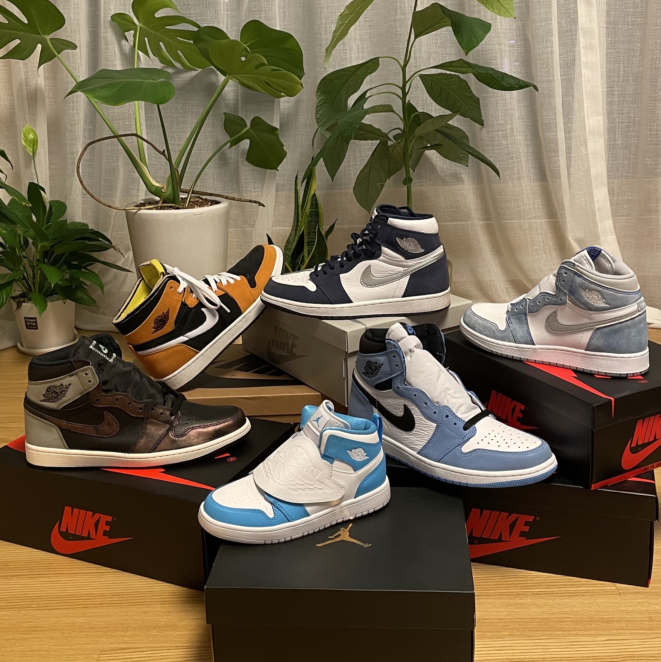 (GS) Jordan 1 Retro High OG Hyper Royal, Jordan 1 Retro High OG University Blue 착용 스타일