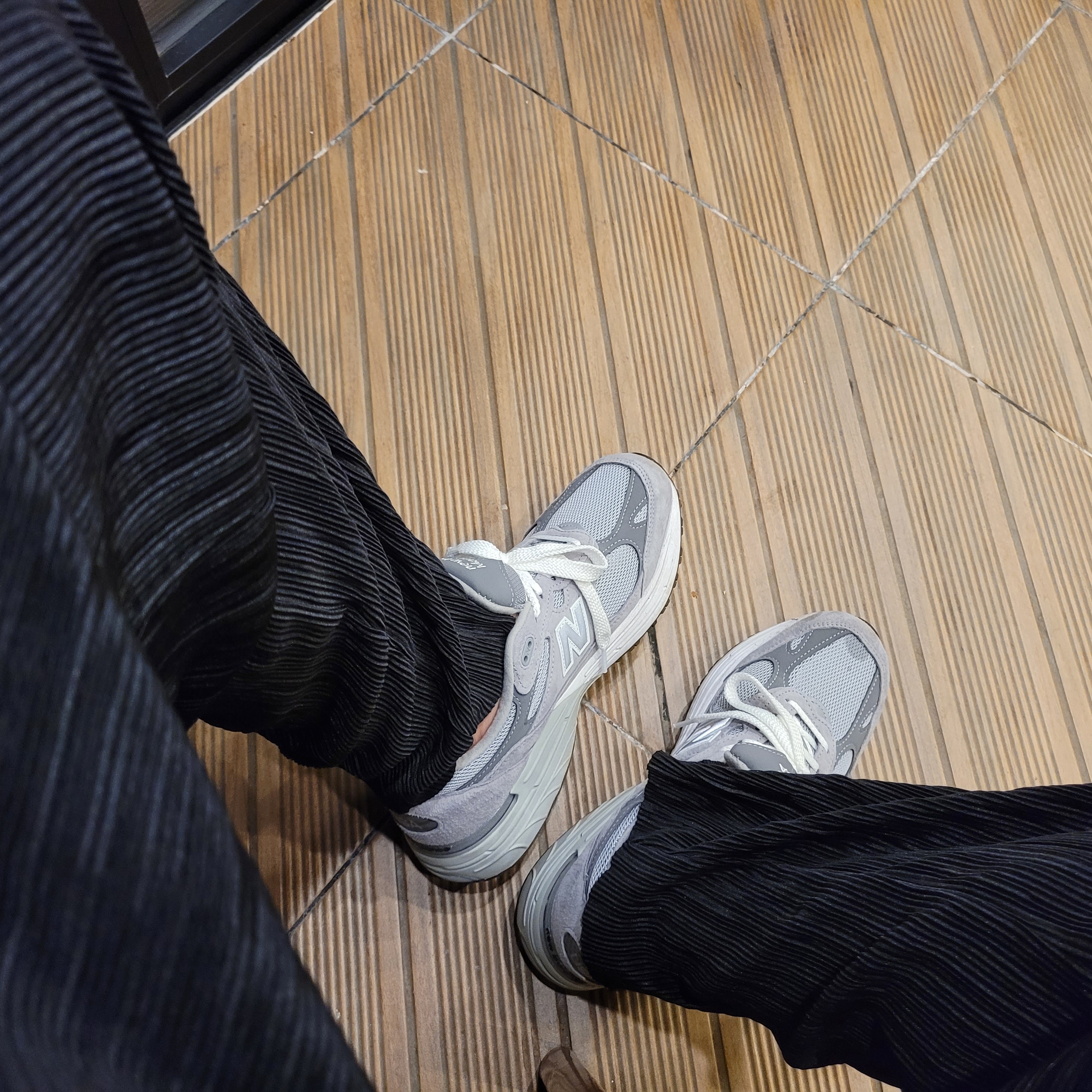 New Balance 993 Made in USA Grey - D Standard 착용 스타일 - 1
