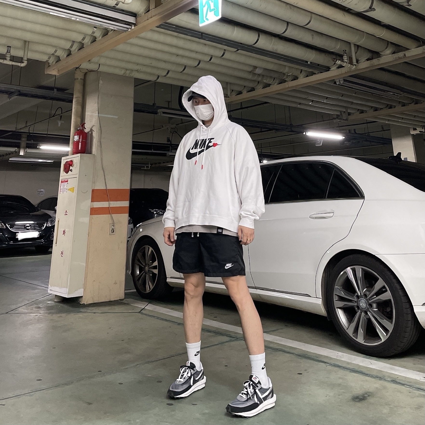 Nike x Sacai LDWaffle Black 착용 스타일