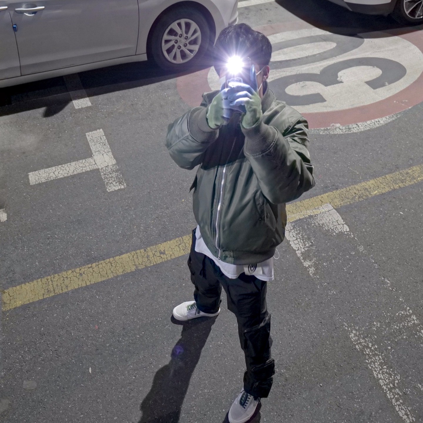 Vans Vault x Notre OG Old Skool LX True White, Stussy x CDG MA-1 Jacket Olive 착용 스타일 - 1