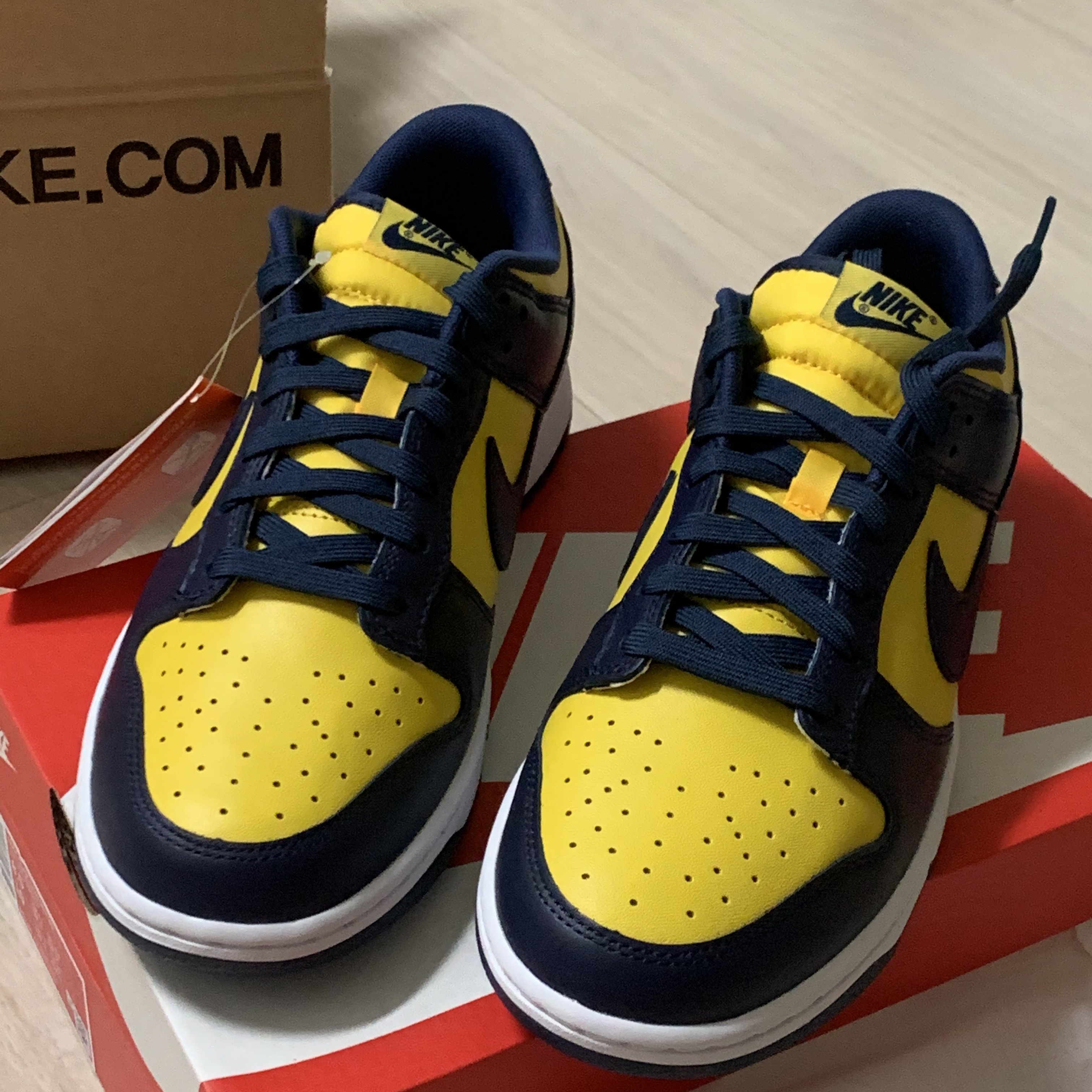Nike Dunk Low Retro Varsity Maize 착용 스타일 - 1