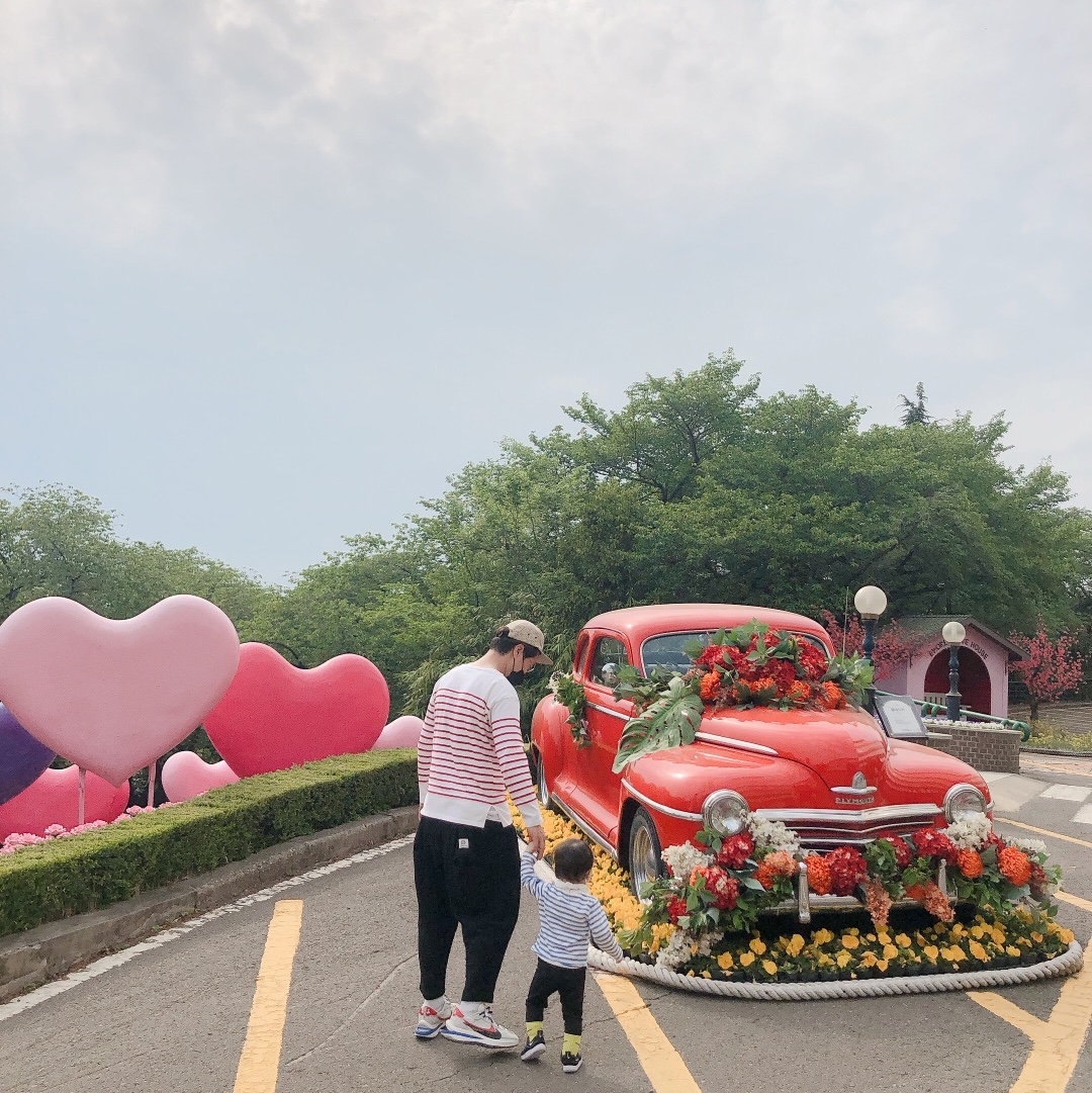 Nike x Sacai VaporWaffle Royal Fuchsia 착용 스타일