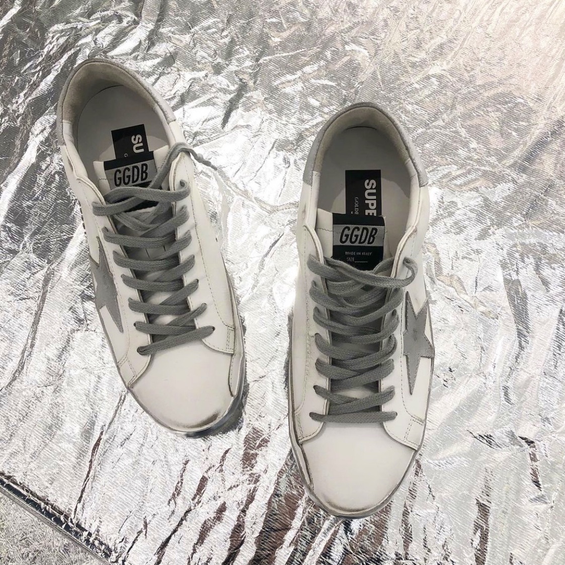 Golden Goose Superstar White Black Heel Tab Sneakers 착용 스타일