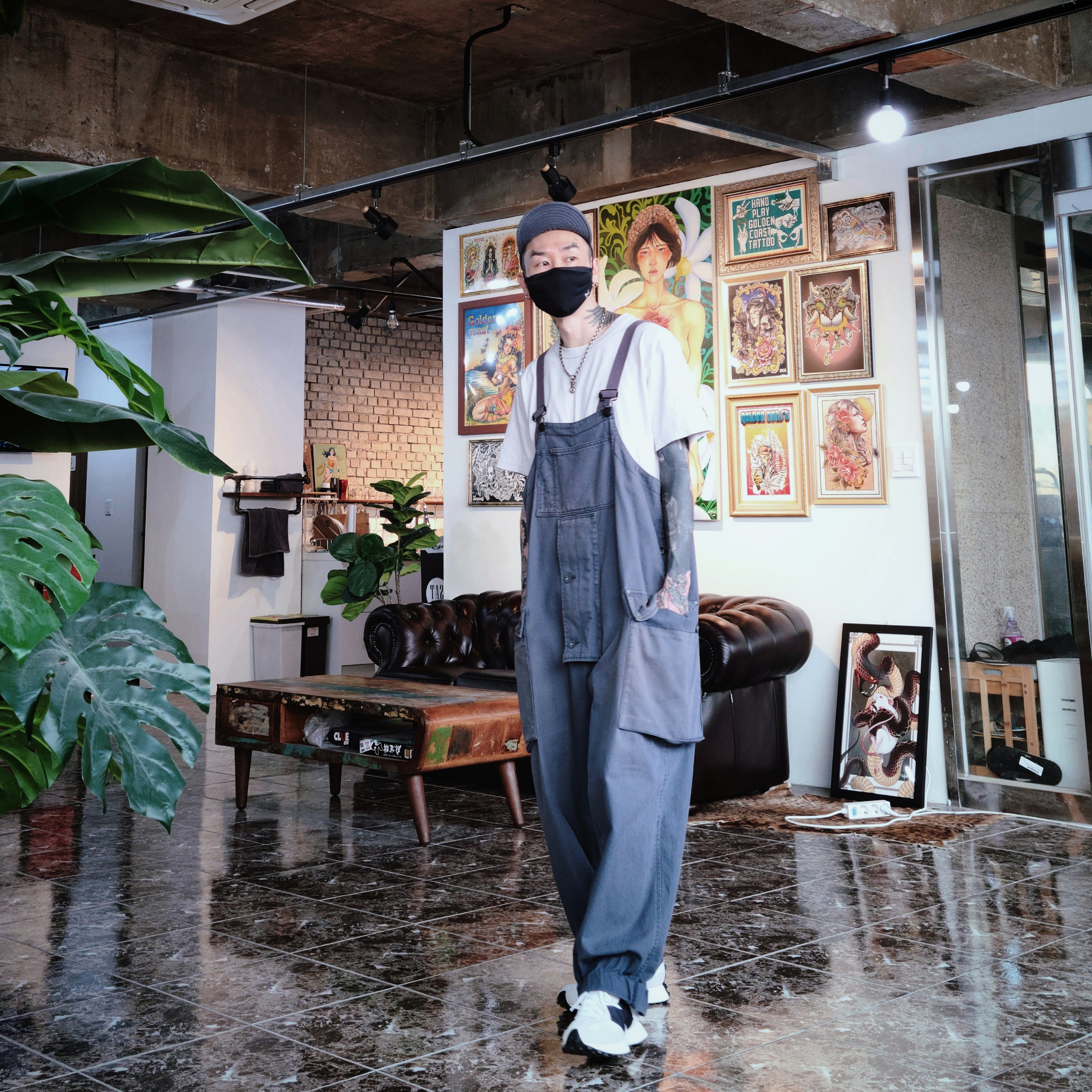 New Balance 327 White Black 착용 스타일