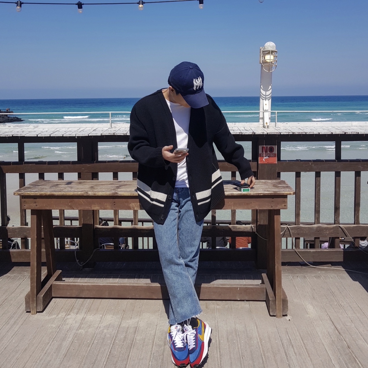 Nike x Sacai LDWaffle Blue Multi 착용 스타일