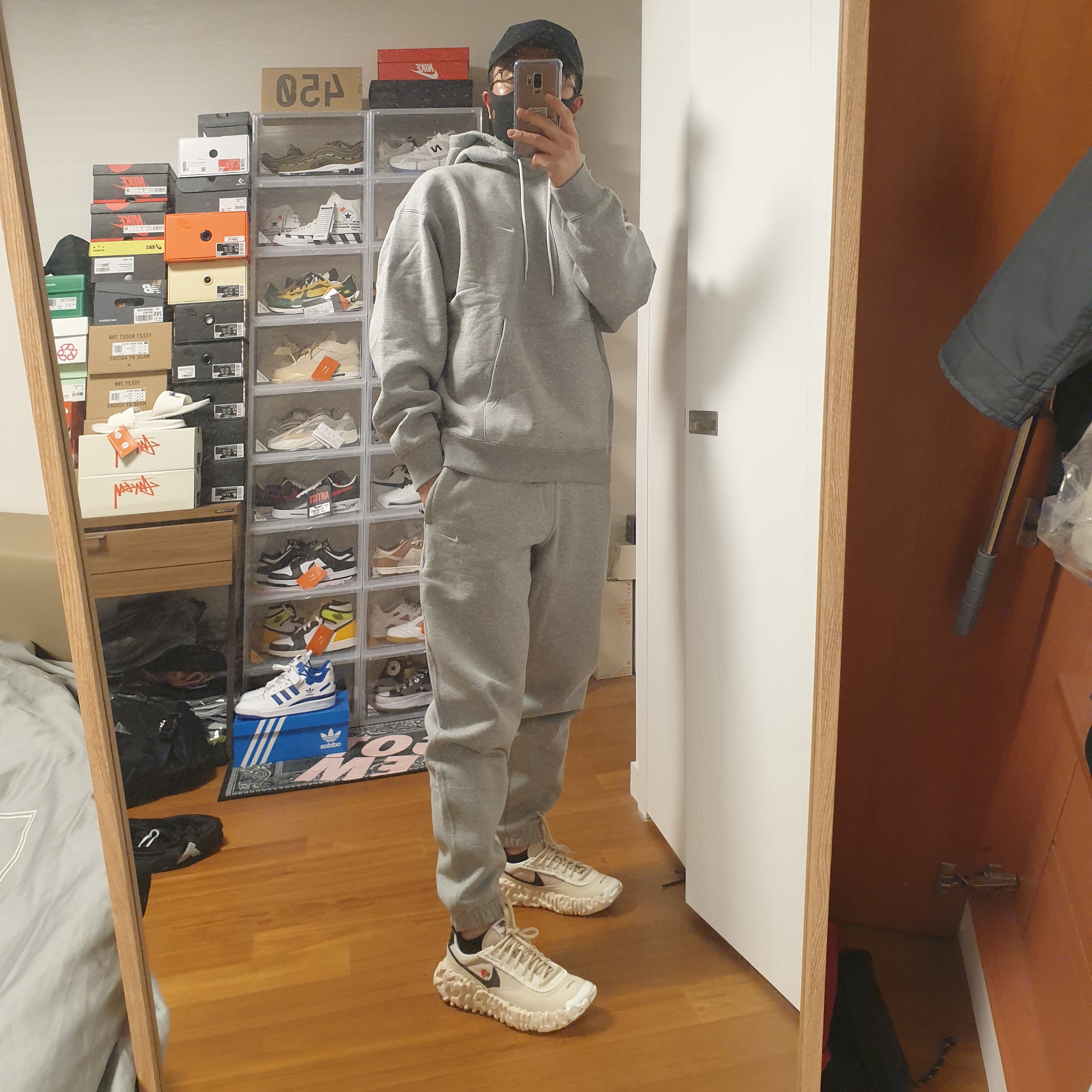 Nike x Drake Nocta NRG AU L91 Cap, Nike NRG Solo Swoosh Fleece Hoodie Dark Grey Heather - Asia 착용 스타일 - 2