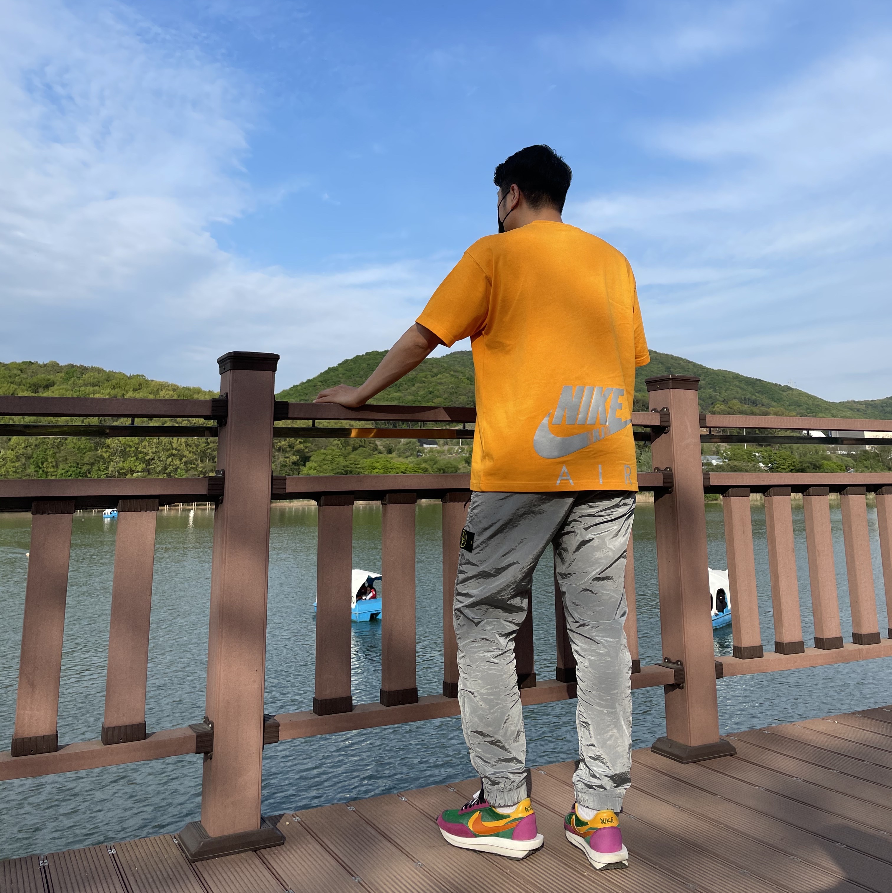 Nike x Kim Jones Oversized T-Shirt Circuit Orange - US/EU, Nike x Sacai LDWaffle Pine Green 착용 스타일