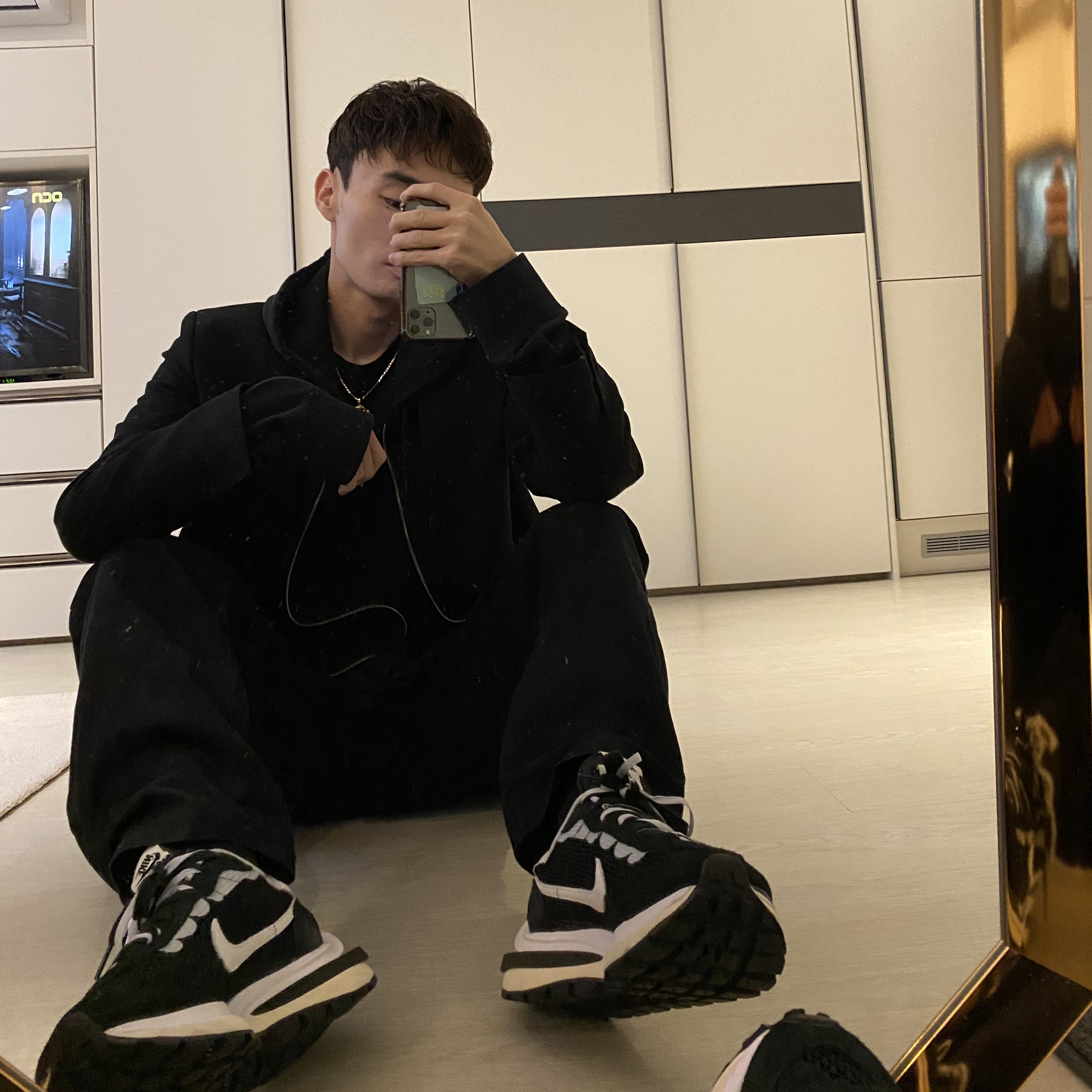 Nike x Sacai VaporWaffle Black White 착용 스타일 - 1