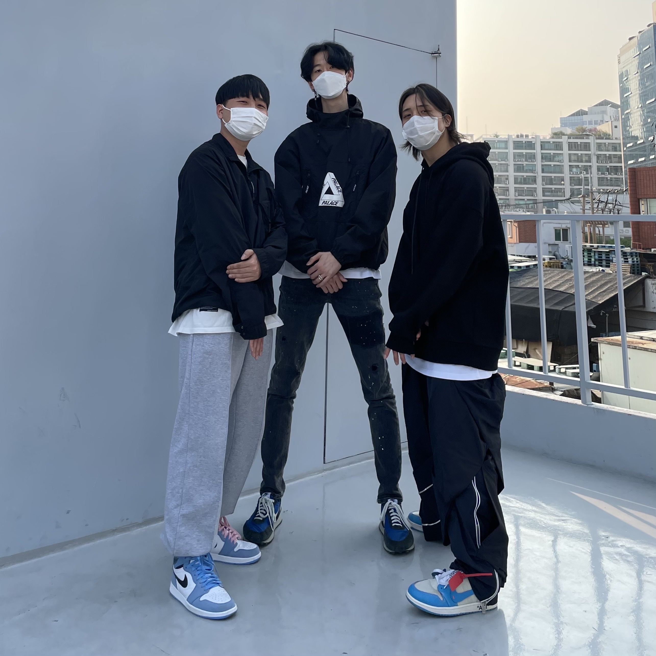 Jordan 1 Retro High OG University Blue, Nike x Undercover Daybreak Blue Jay 착용 스타일